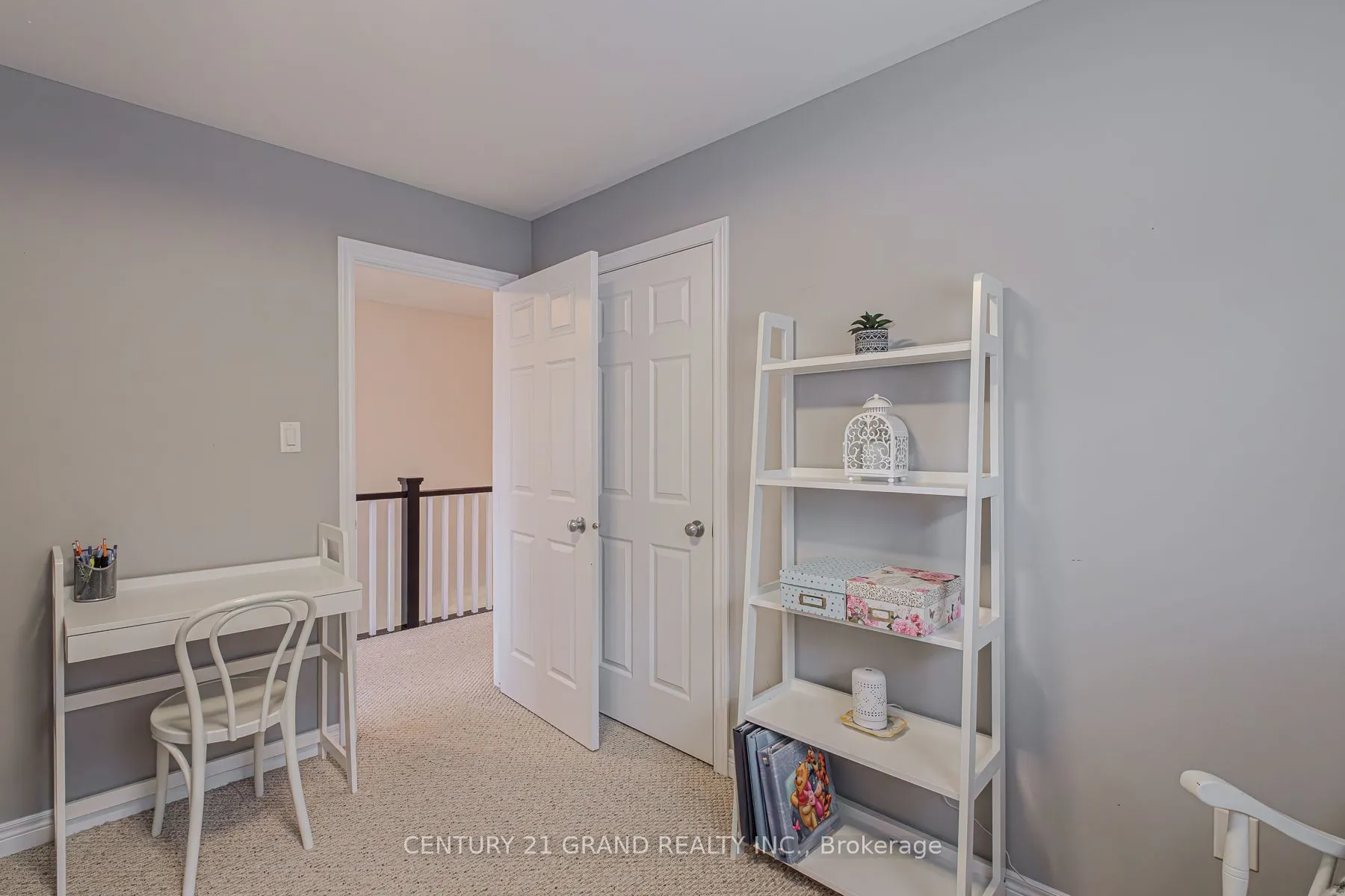 229 Springvalley Crescent