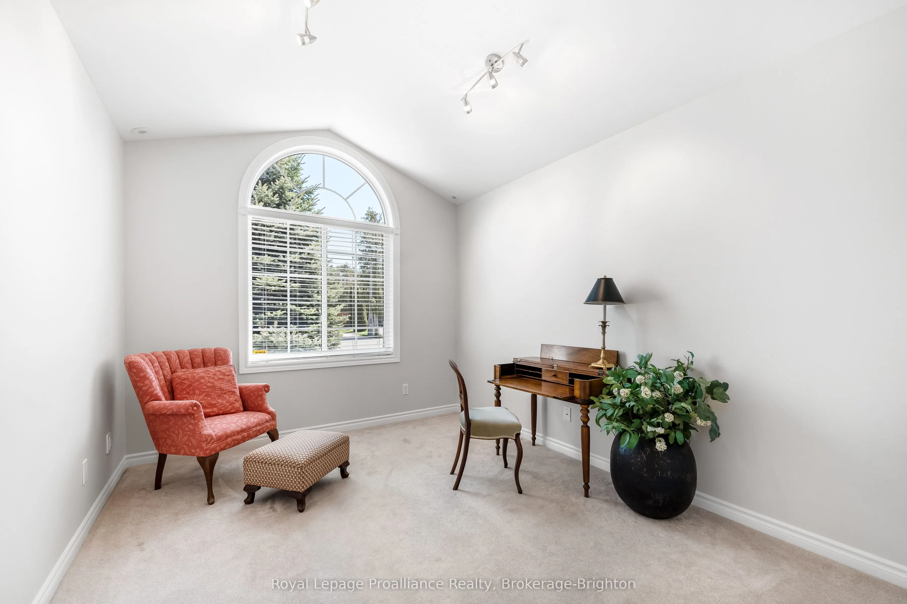 4 Birch Court