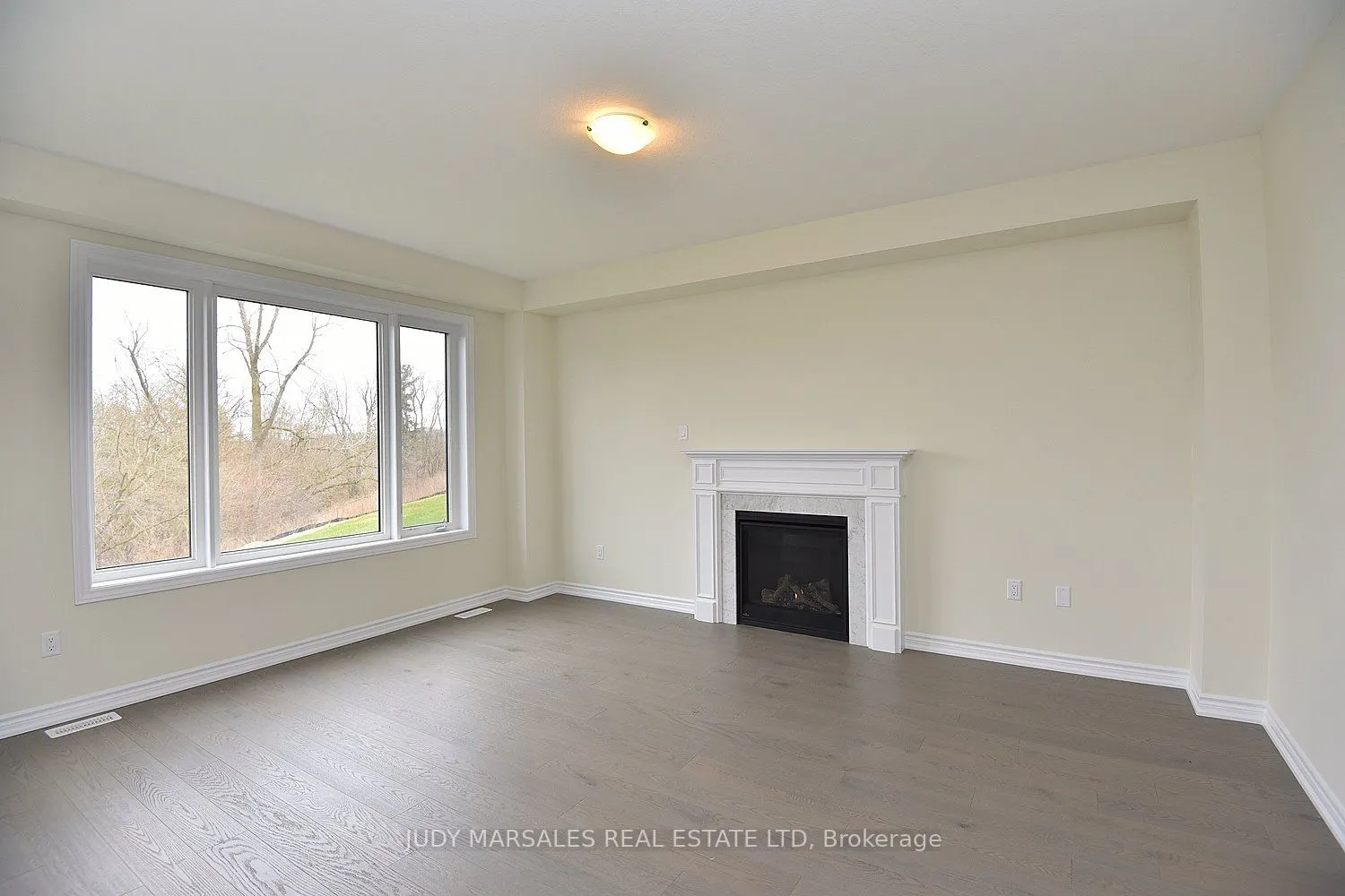42 Mears Place