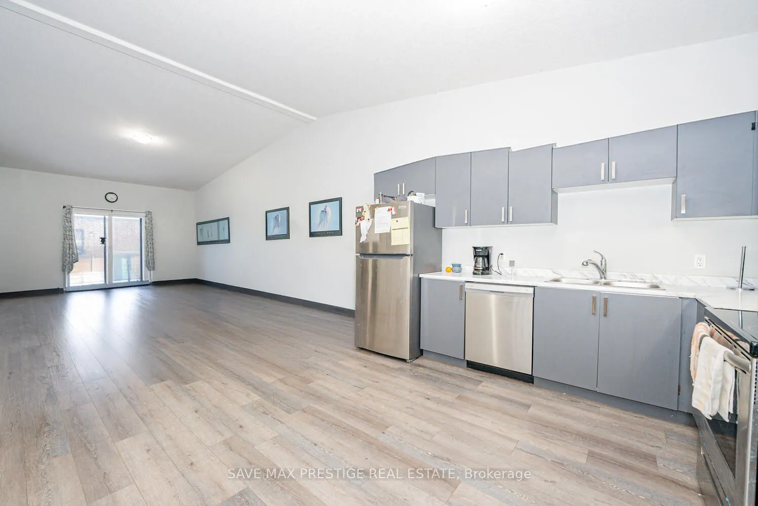 550 Grey Street #11