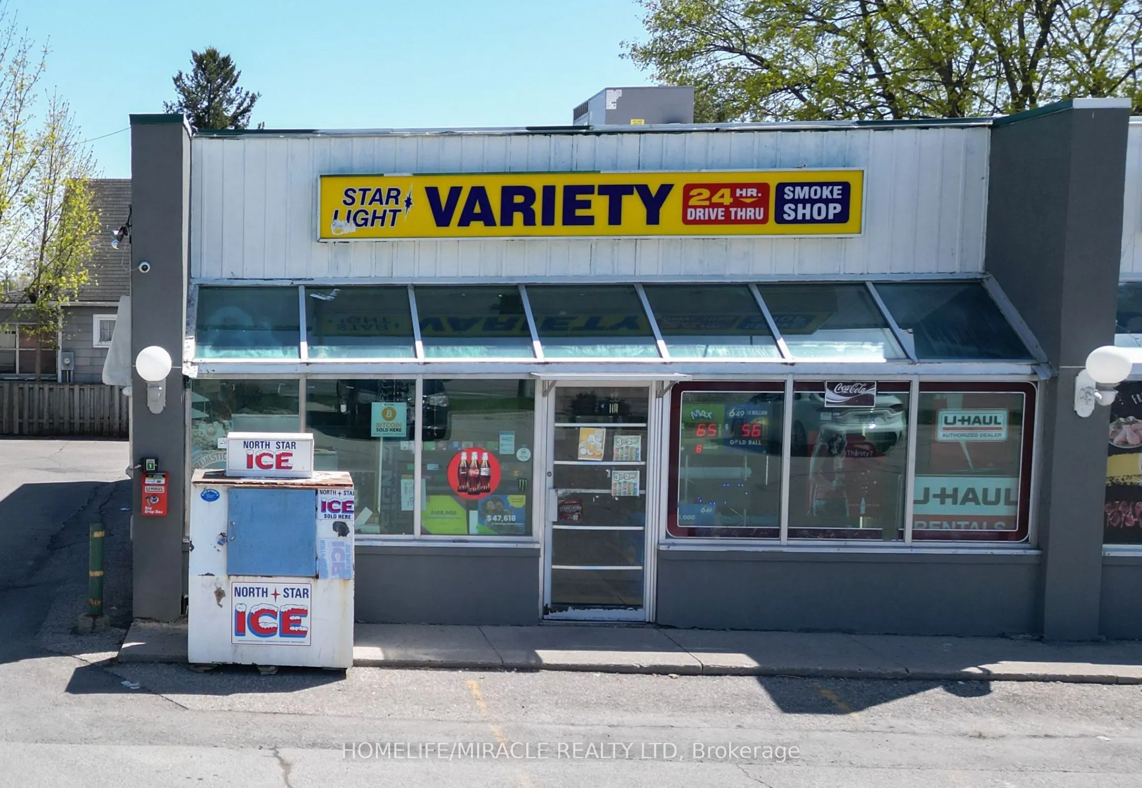 780 Dundas Street