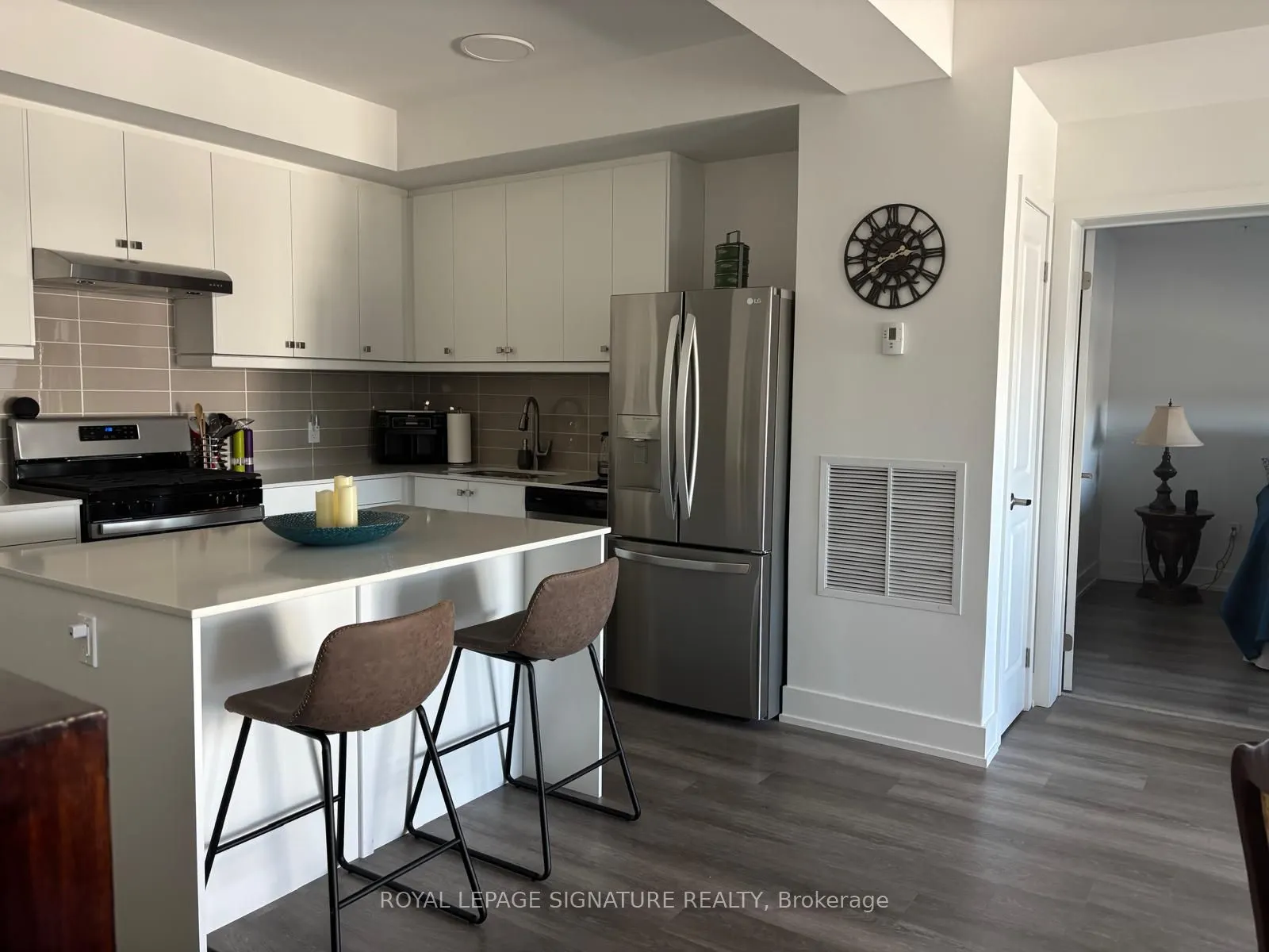 19A West Street N, #405