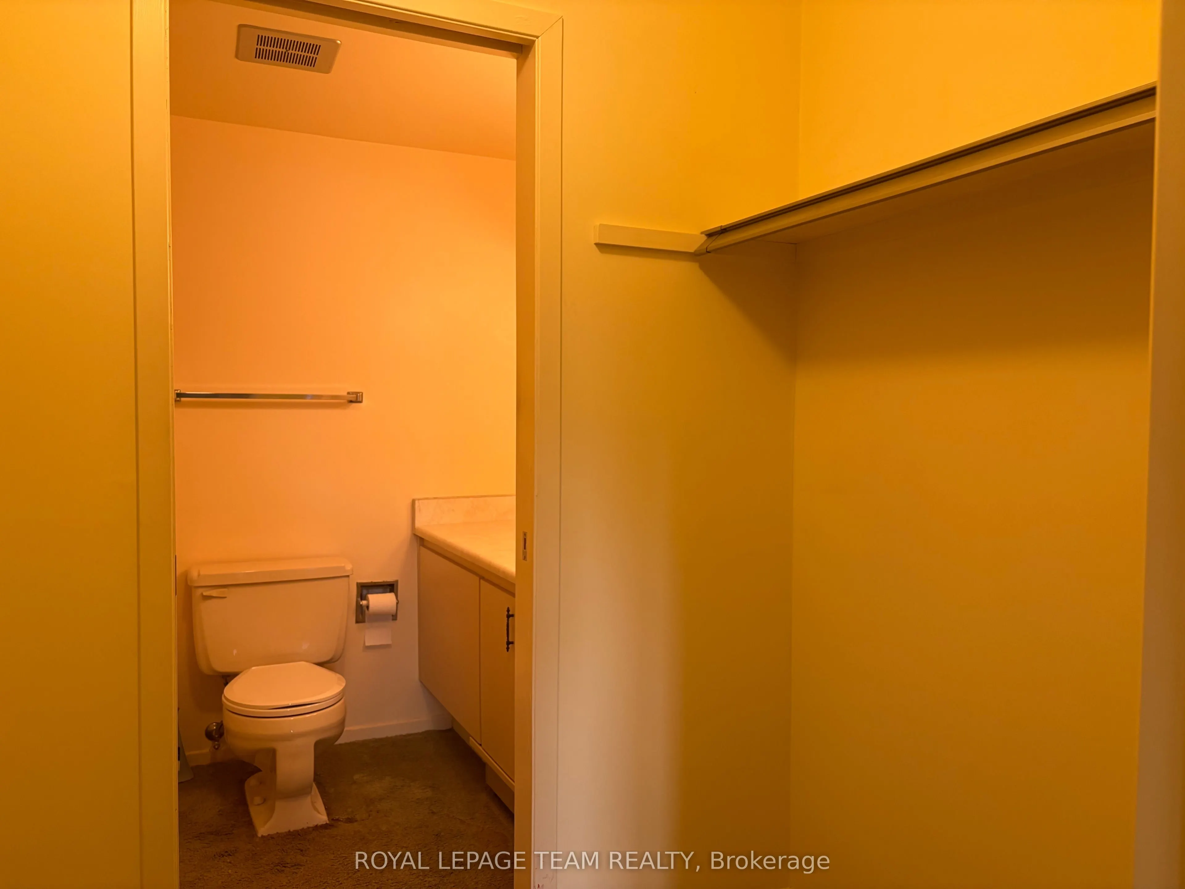 7 Harness Lane #B