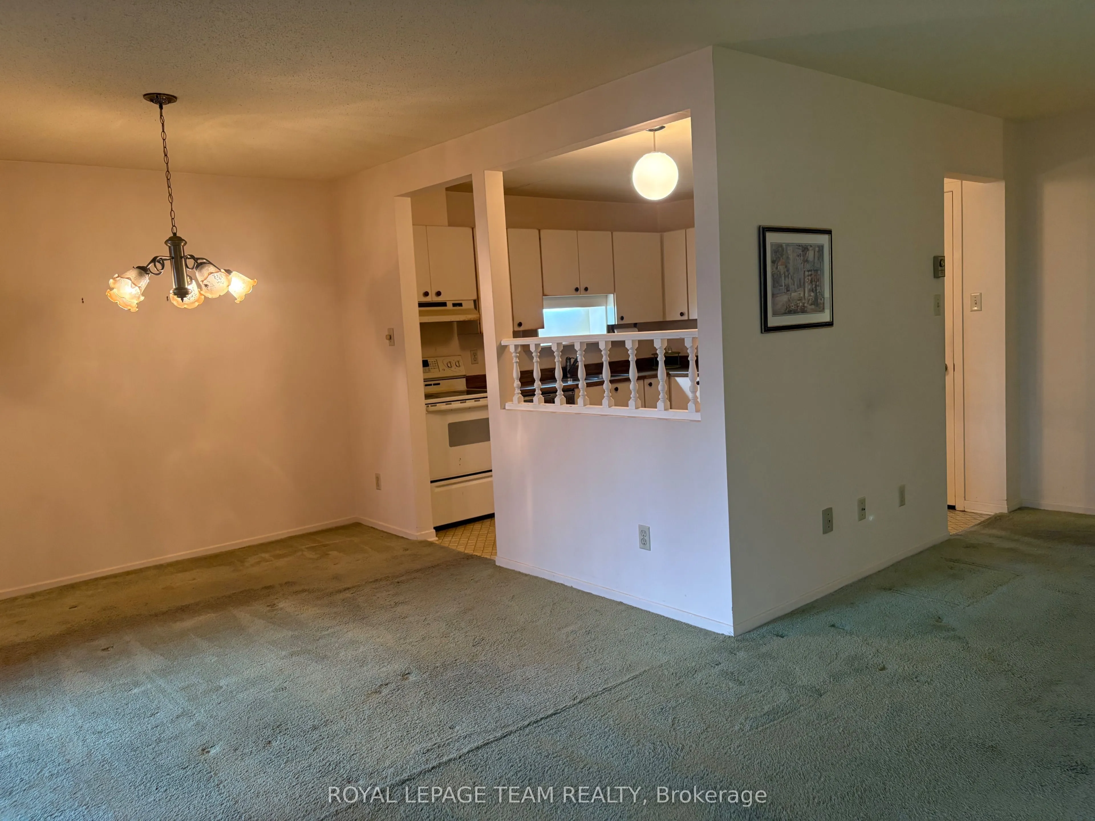 7 Harness Lane #B