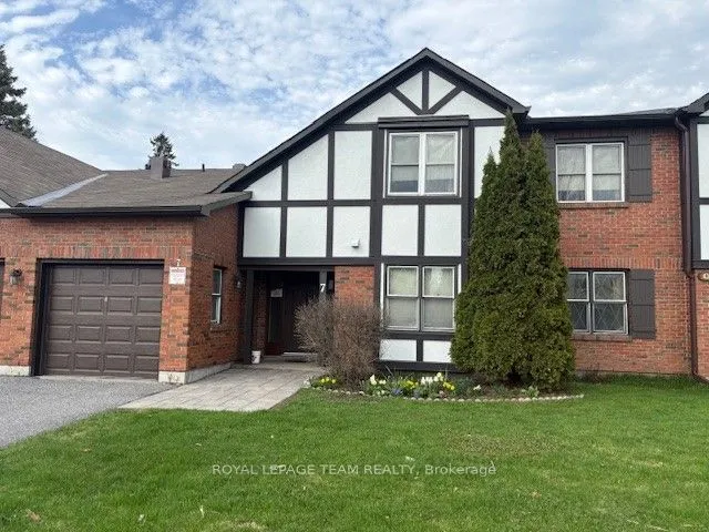 7 Harness Lane #B