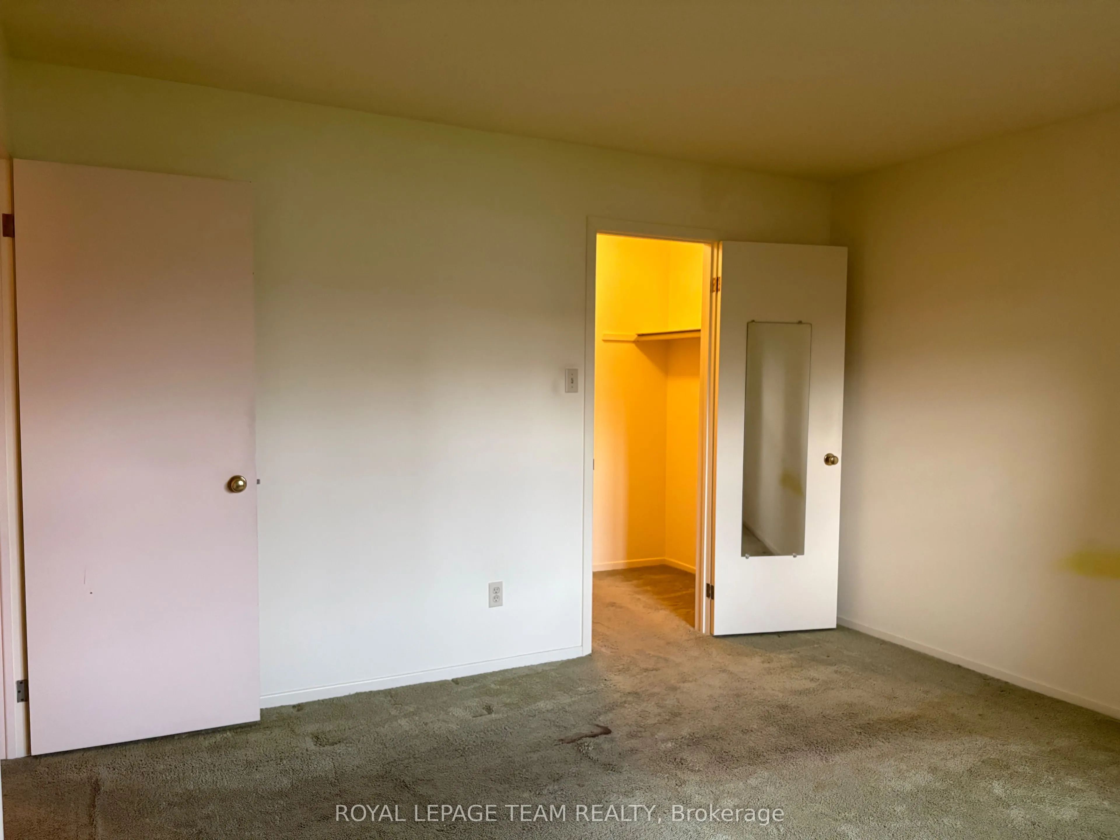 7 Harness Lane #B