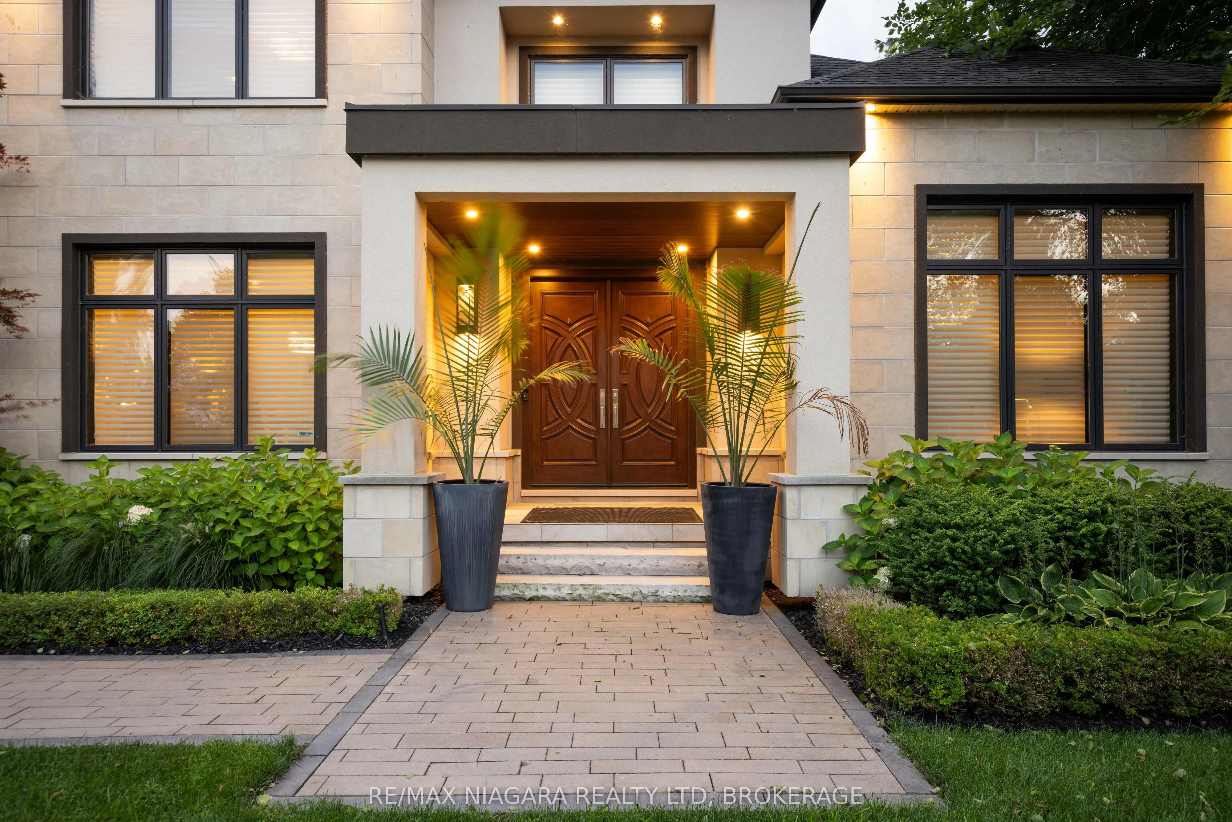 362 Niagara Boulevard