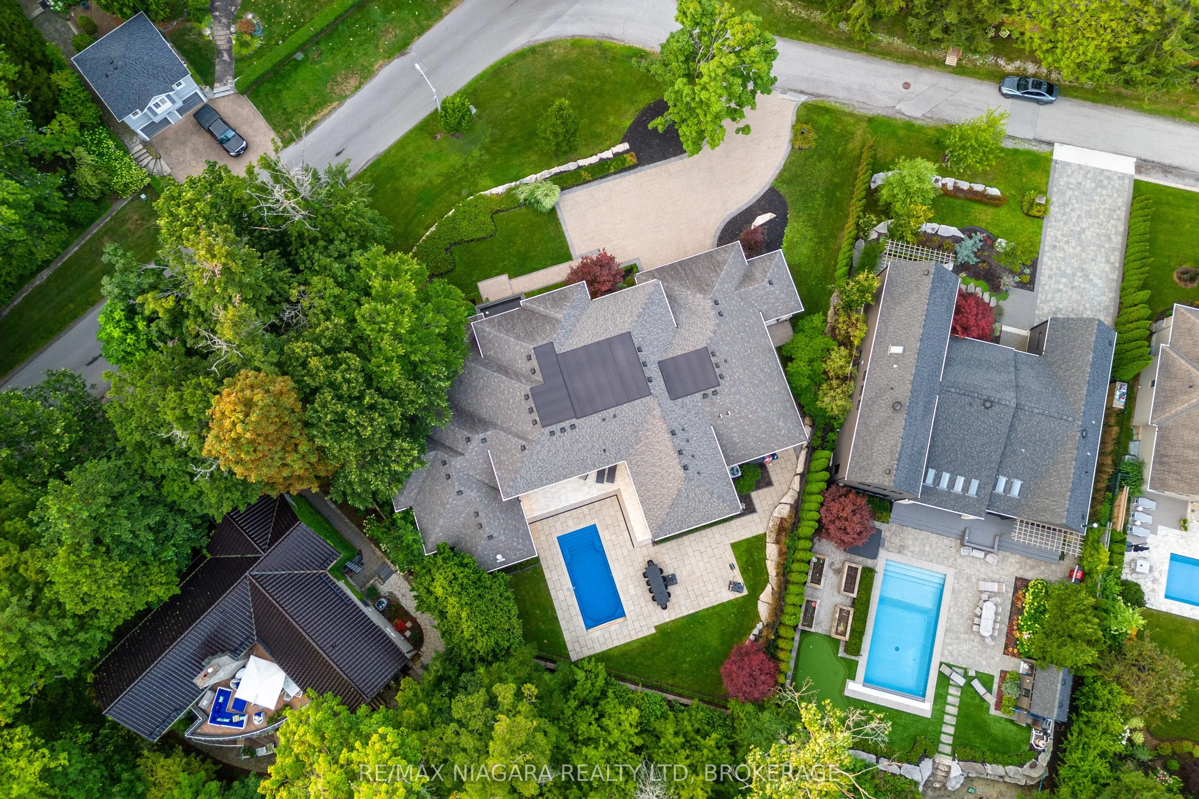 362 Niagara Boulevard