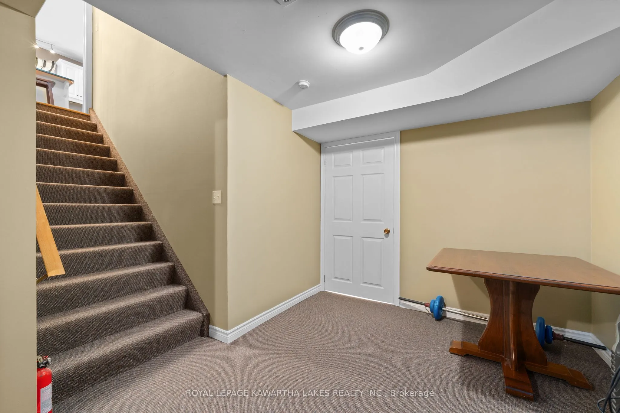 890 Woodville Road