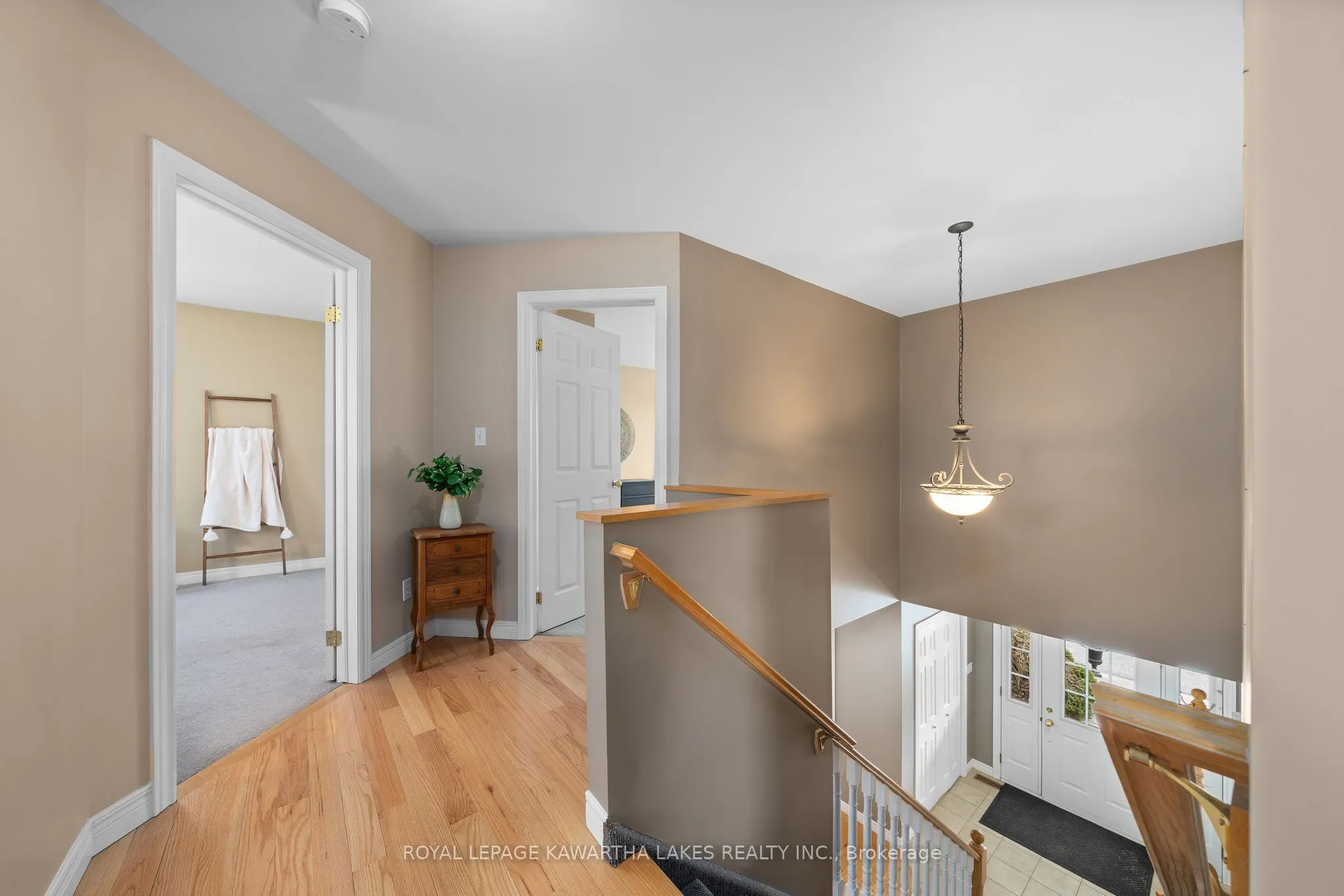 890 Woodville Road