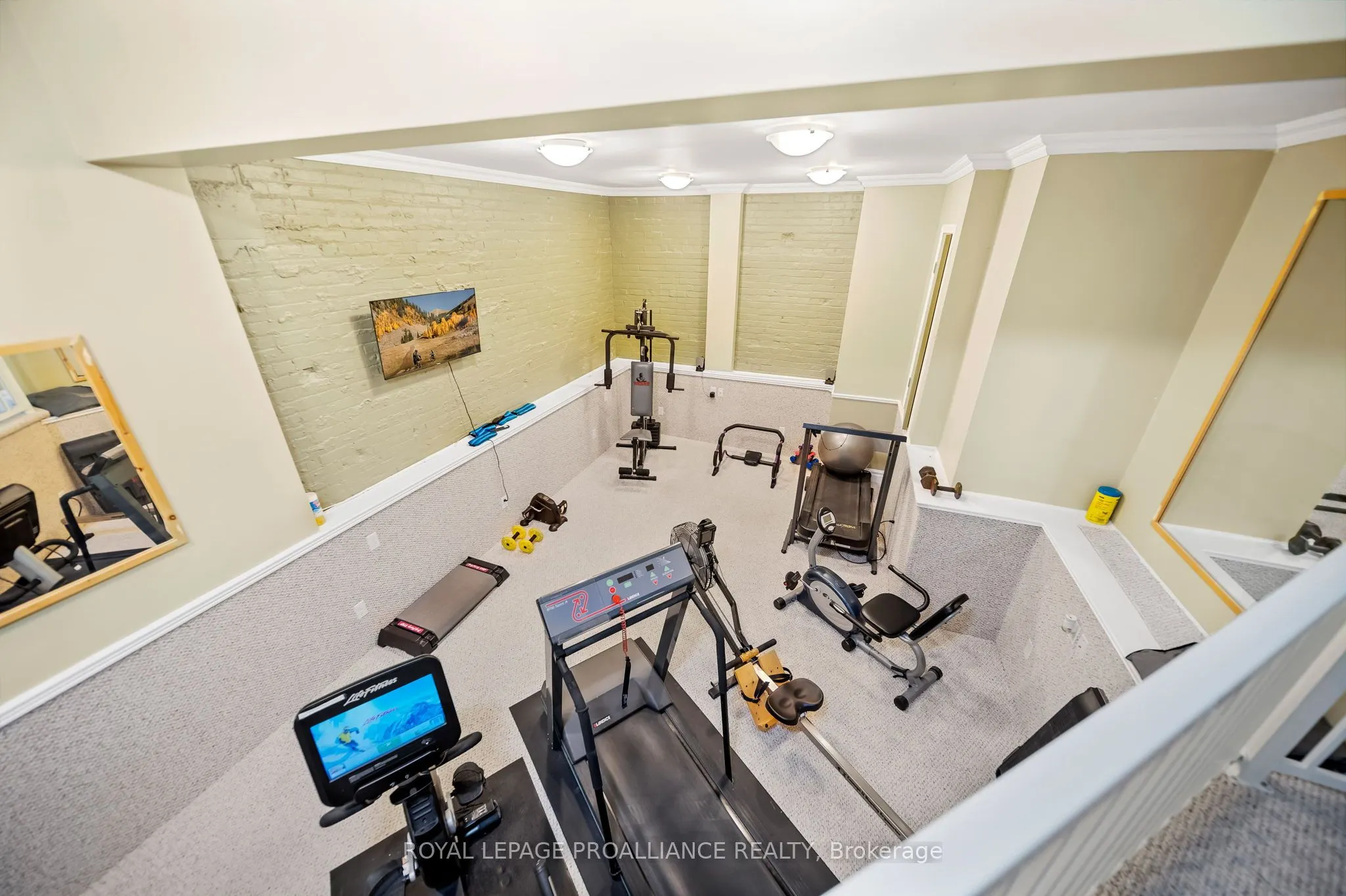323 George Street, #403
