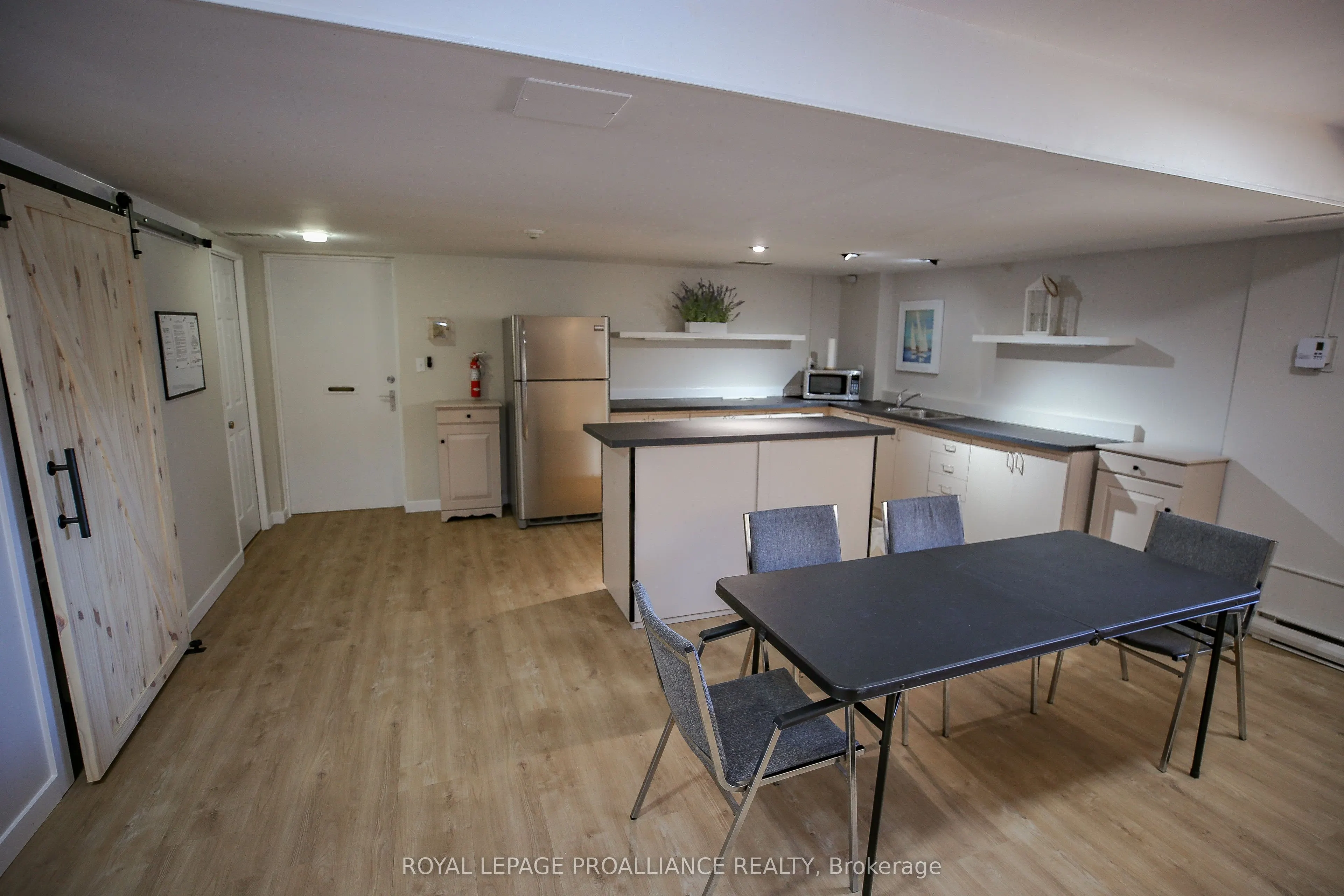 109 King Street E #904