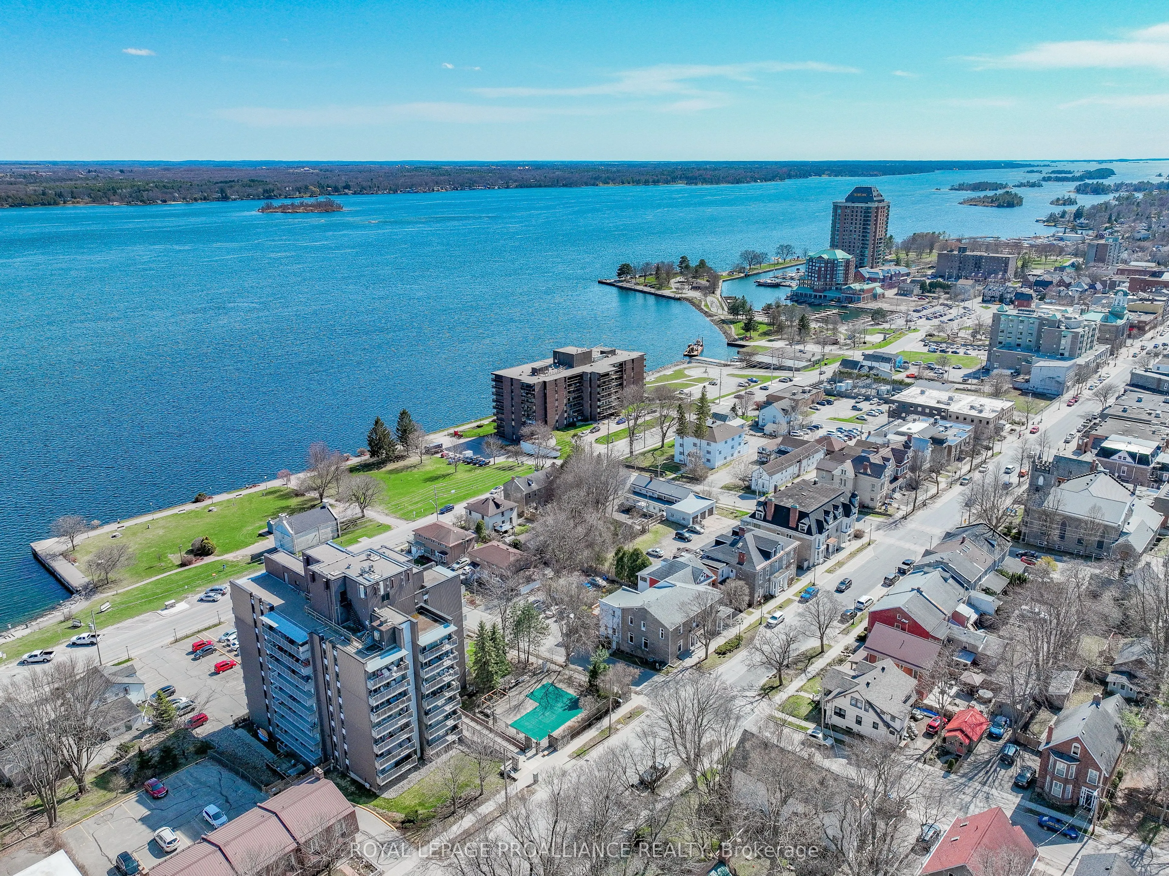 109 King Street E #904