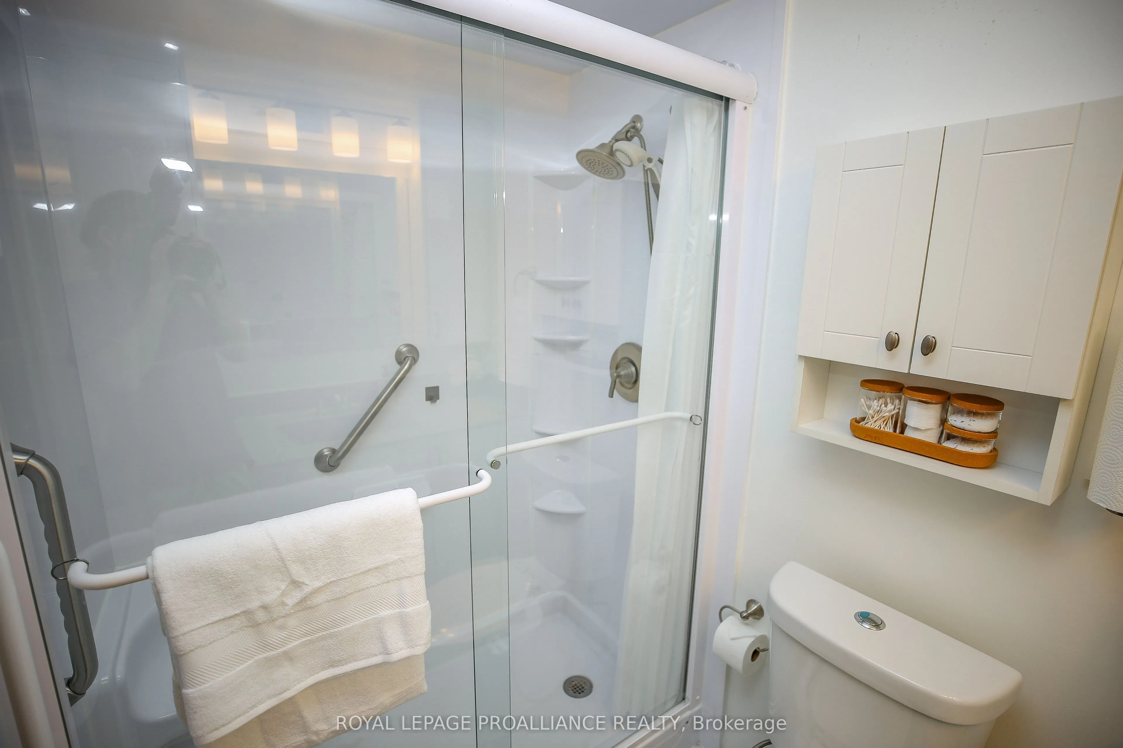 109 King Street E #904