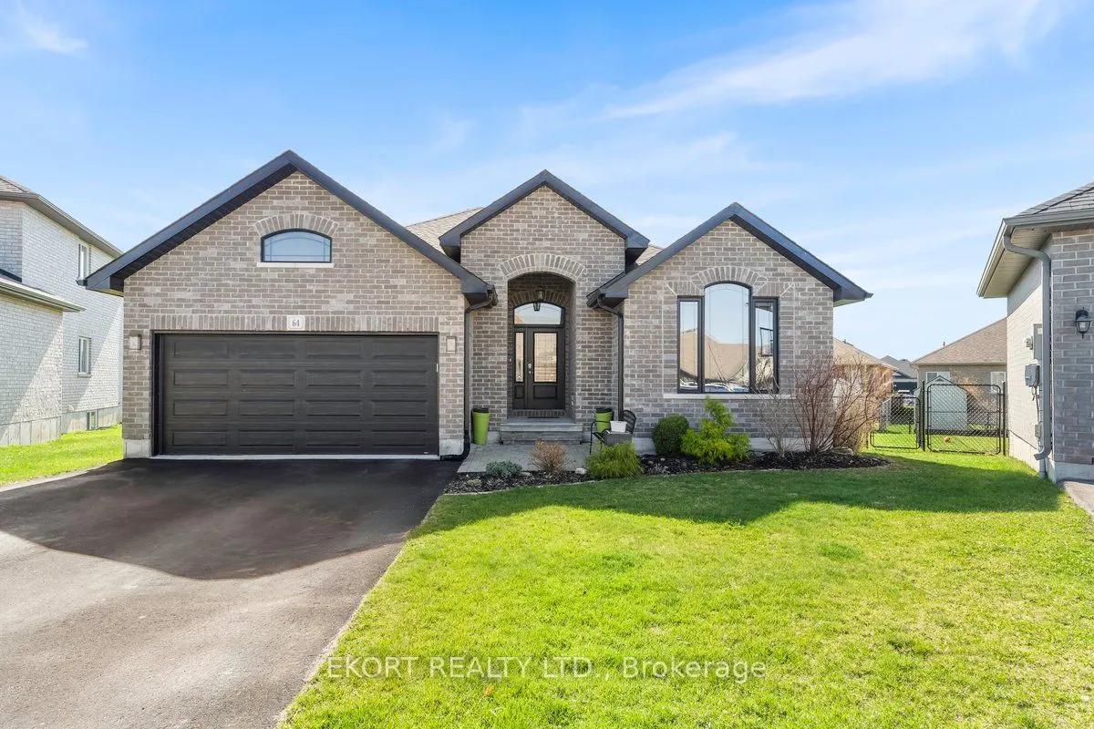 64 Farmington Crescent