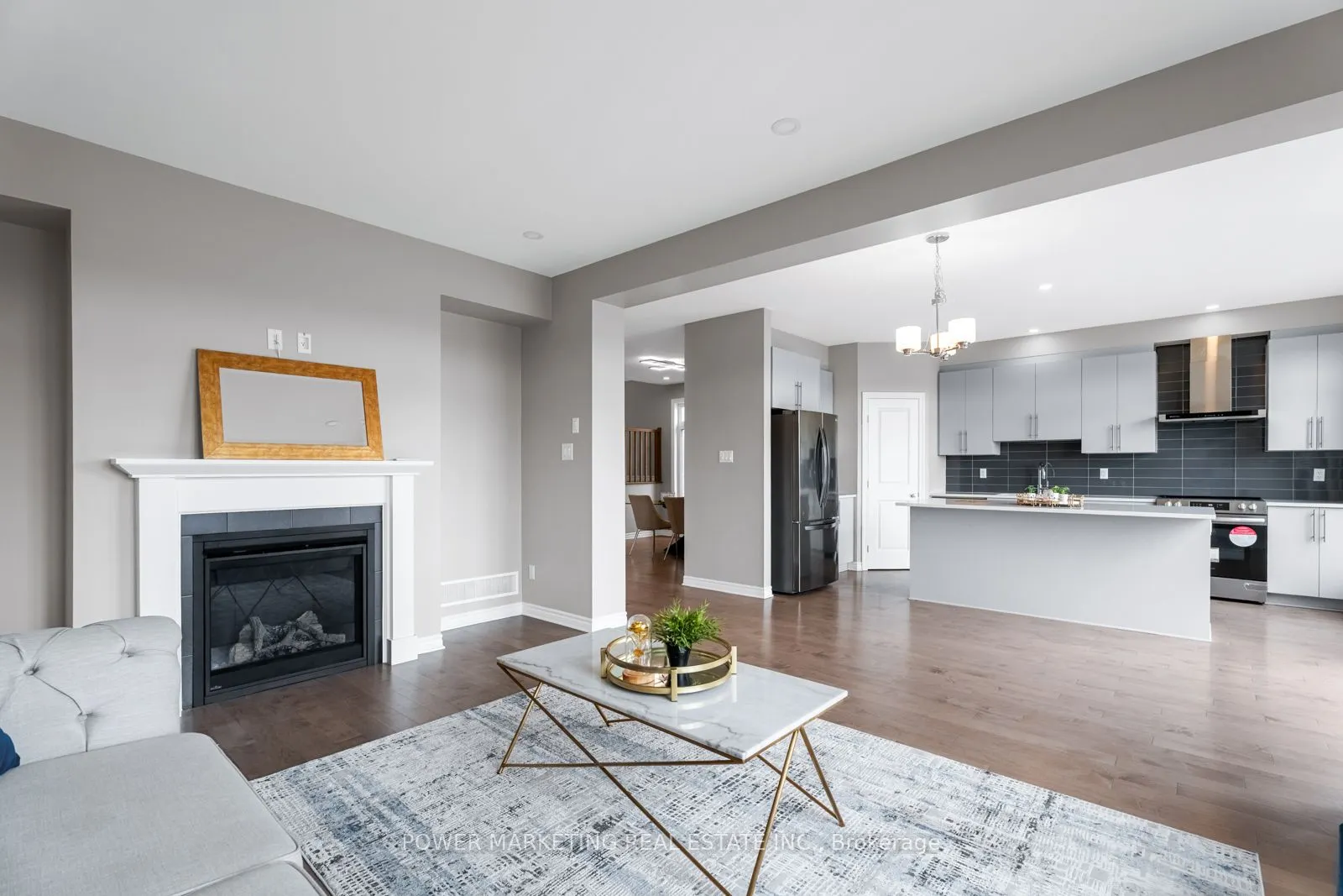 848 SNOWDROP Crescent