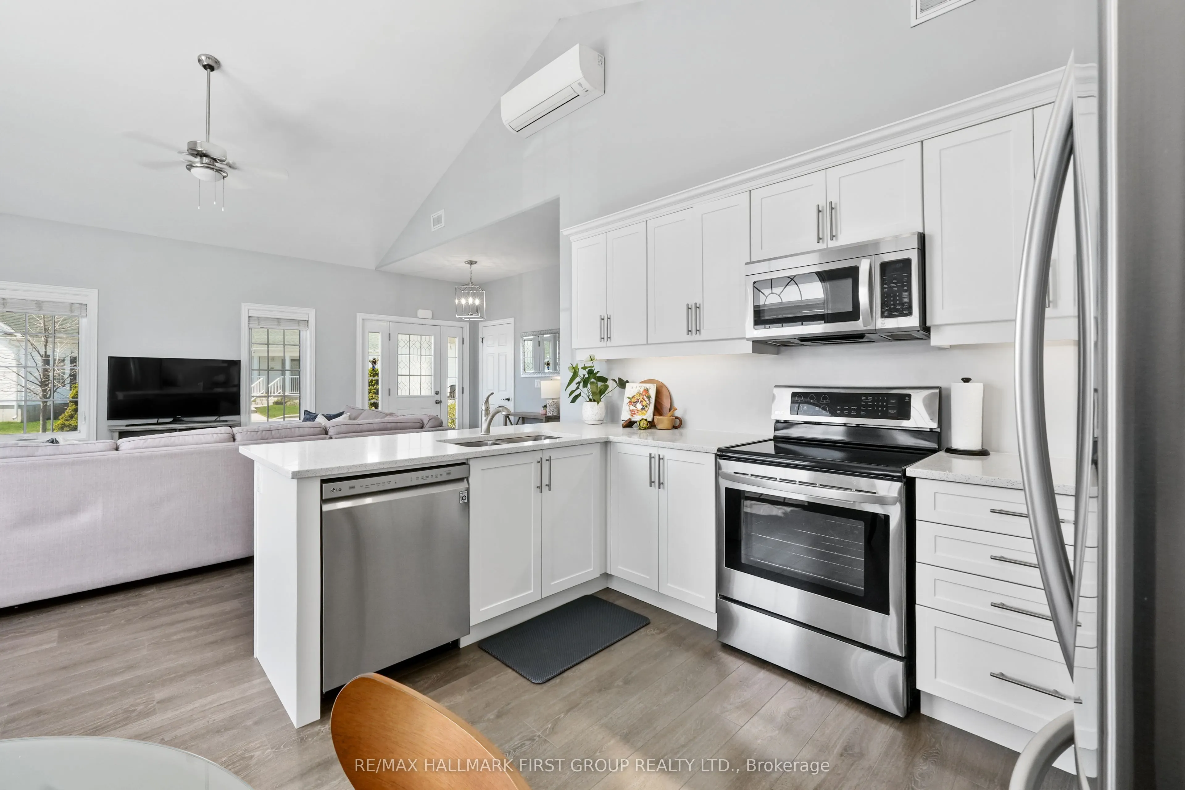 300 Croft Street, #2201