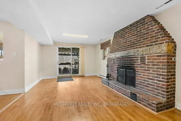 79 River Road
