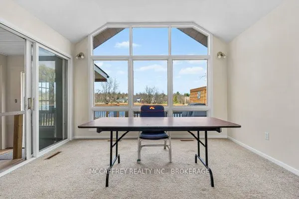 79 River Road