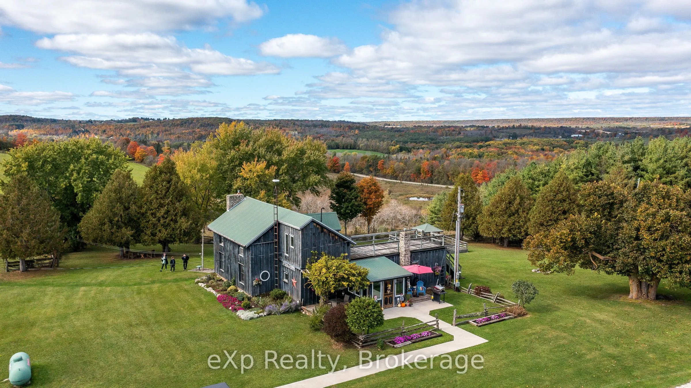084672 Sideroad 6