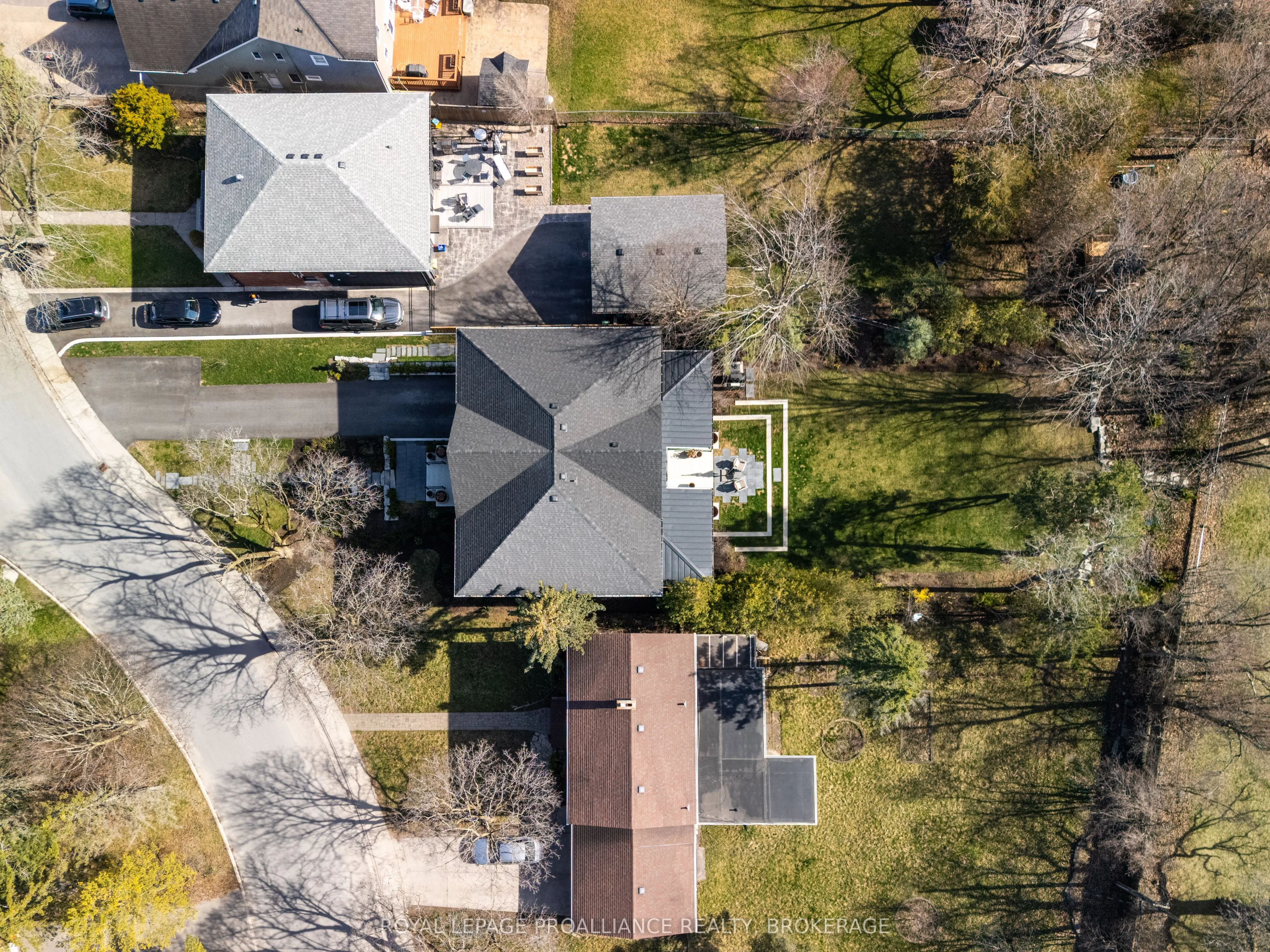 124 Churchill Crescent
