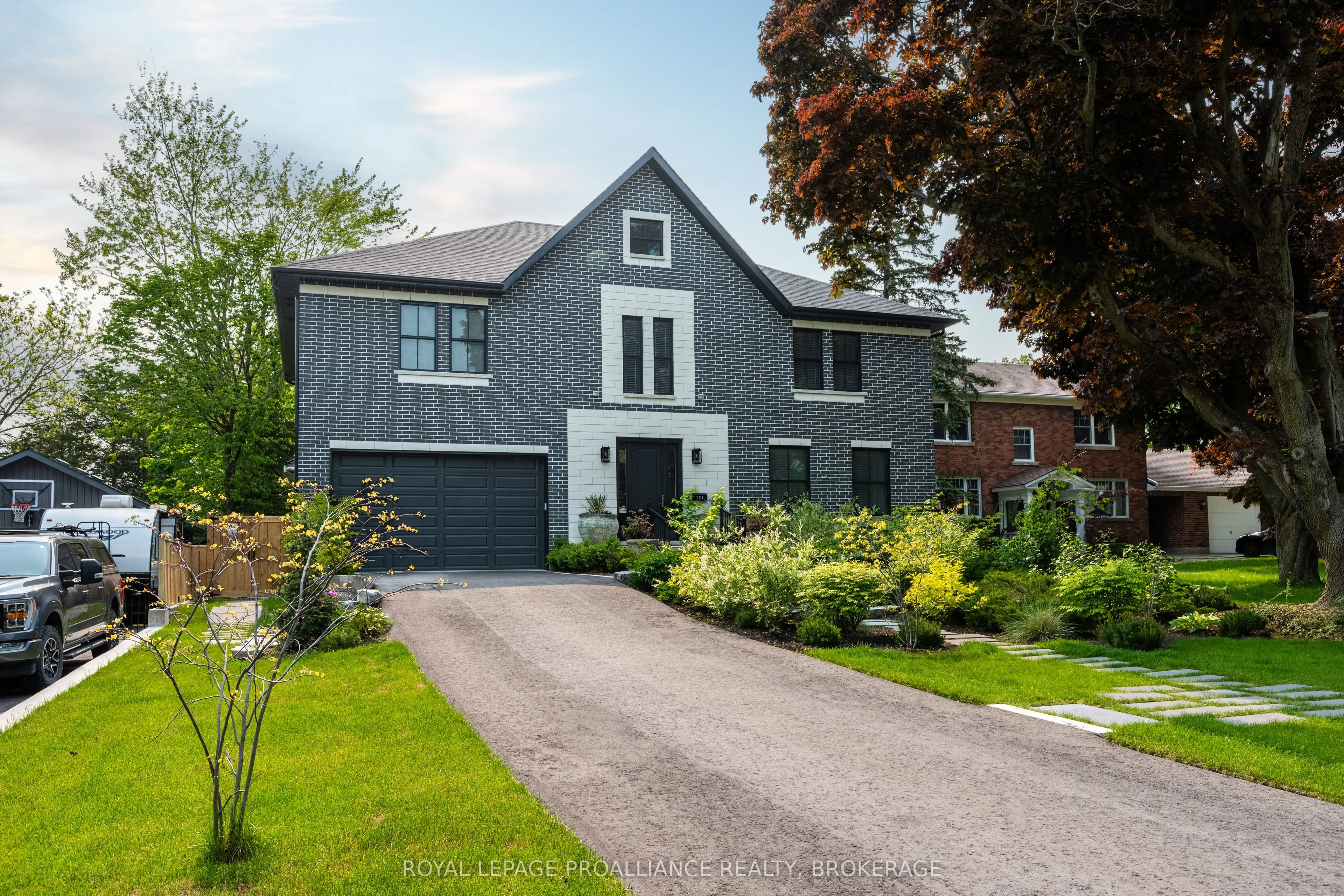 124 Churchill Crescent