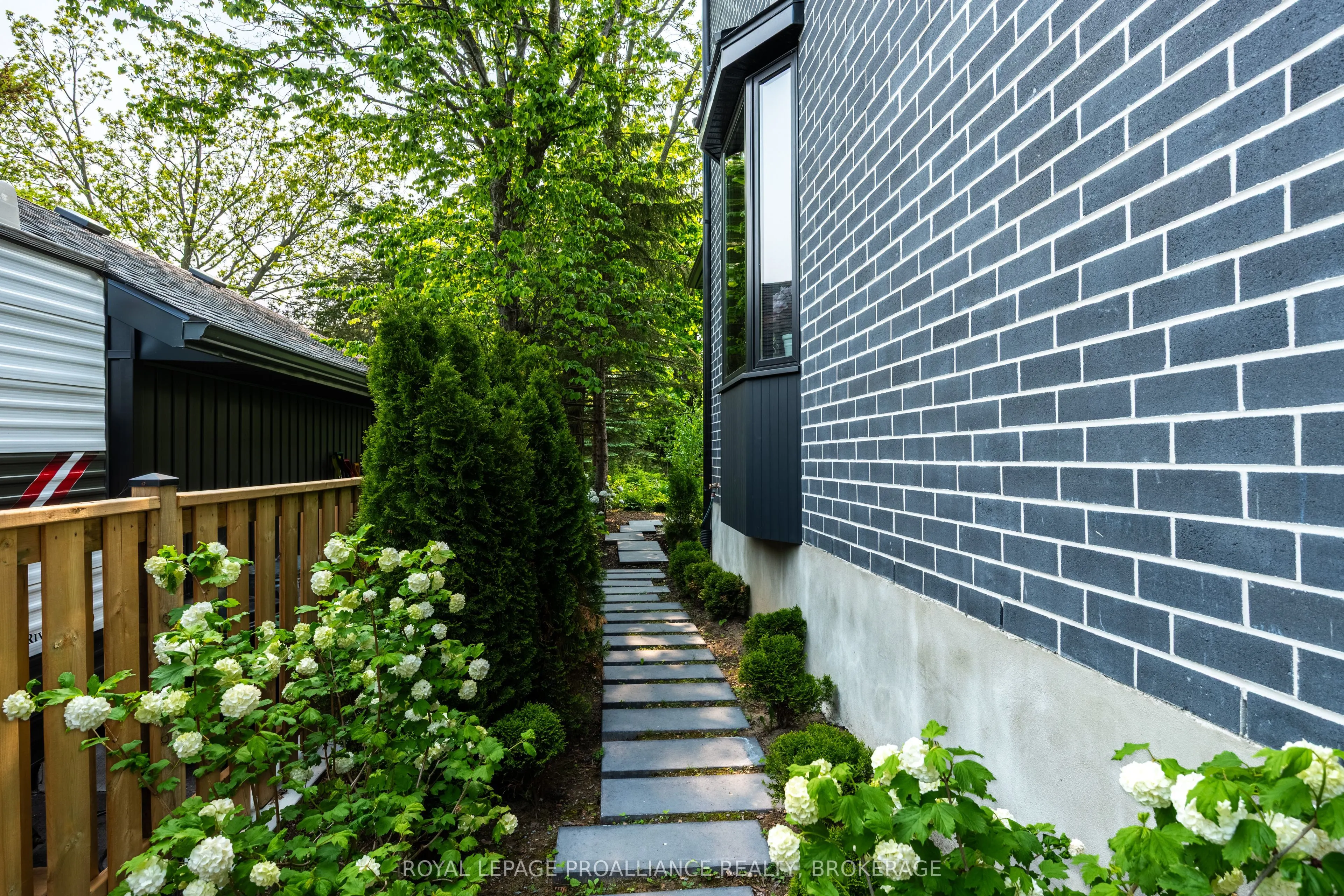 124 Churchill Crescent
