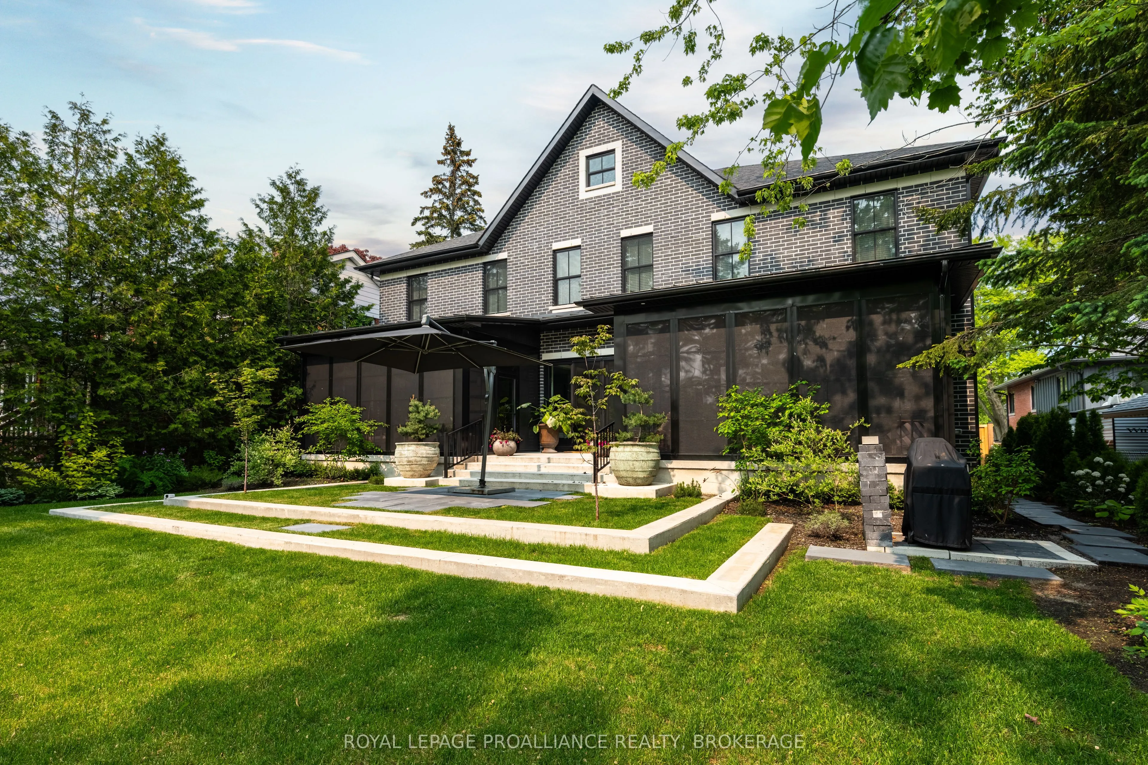 124 Churchill Crescent