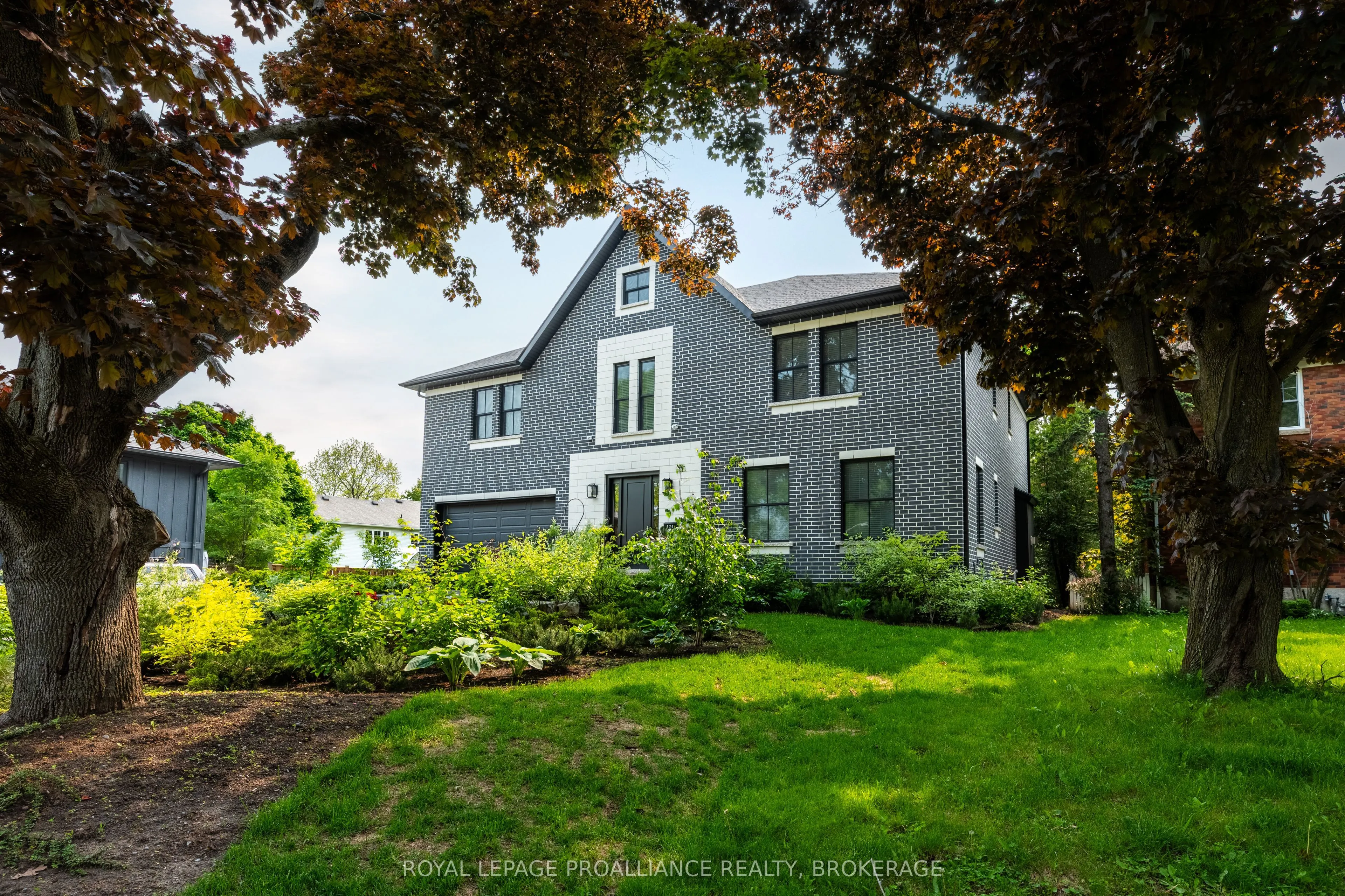 124 Churchill Crescent