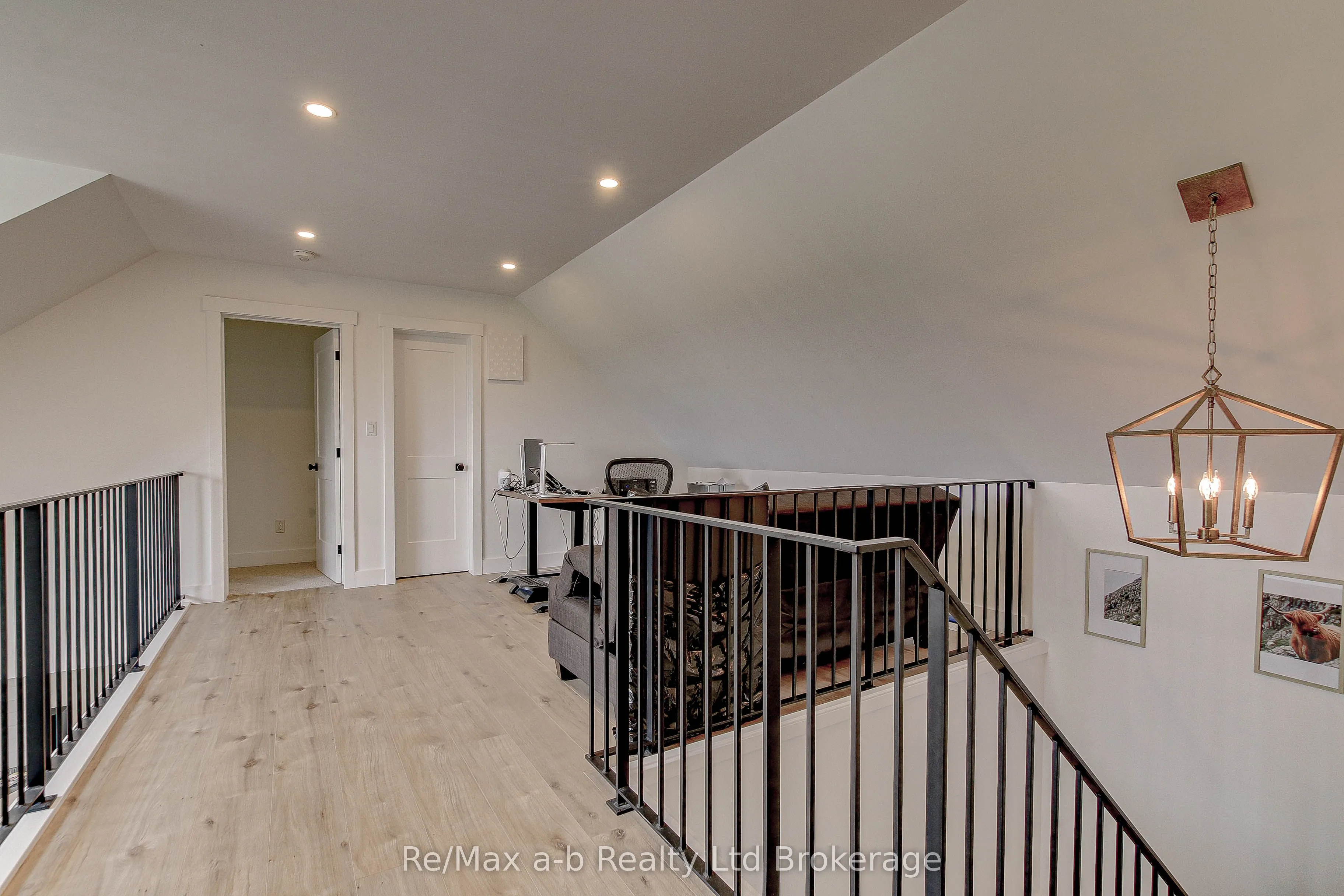 3246 Swimming Pool Road