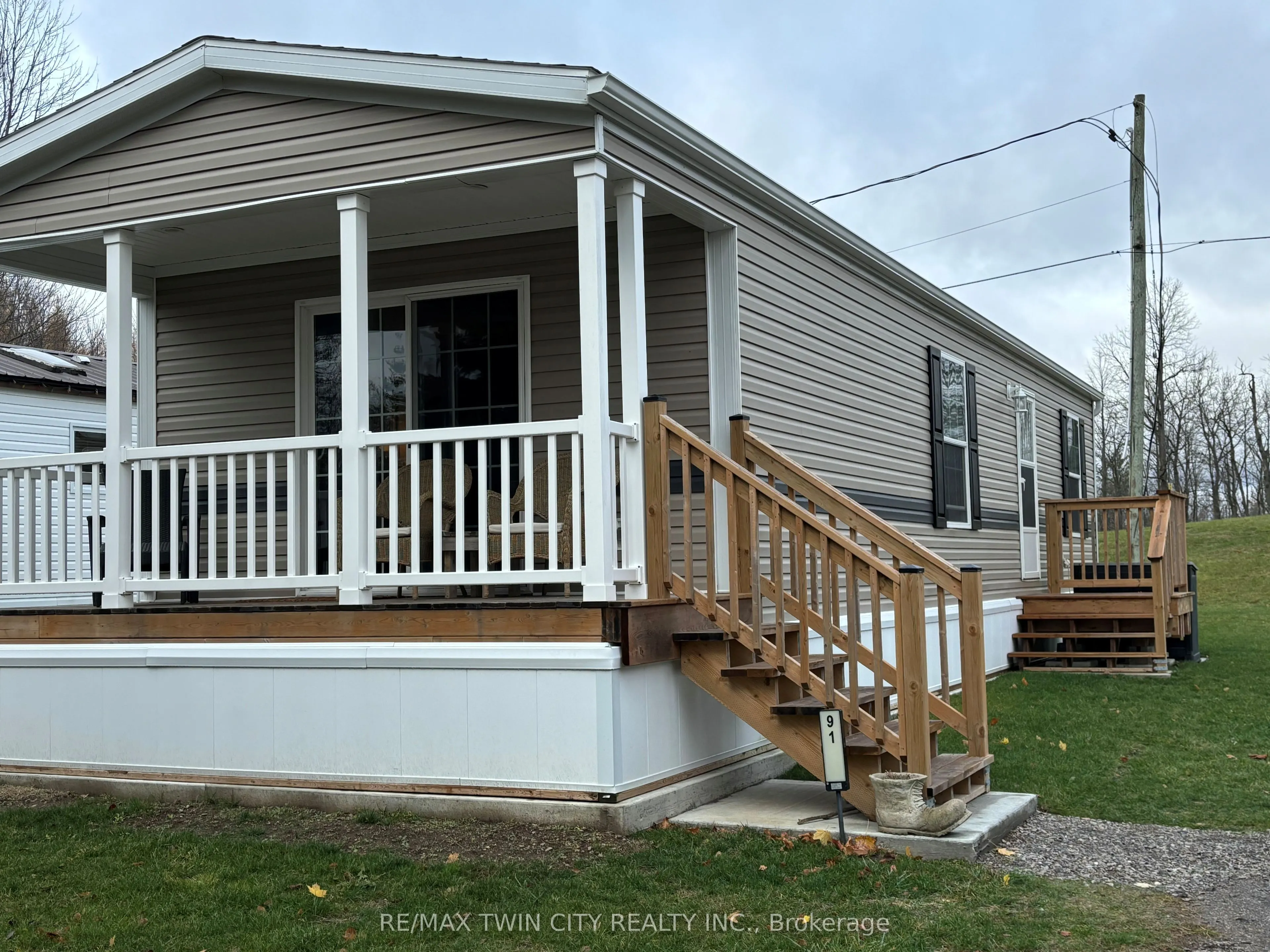 1085 10th Concession Road W, #91