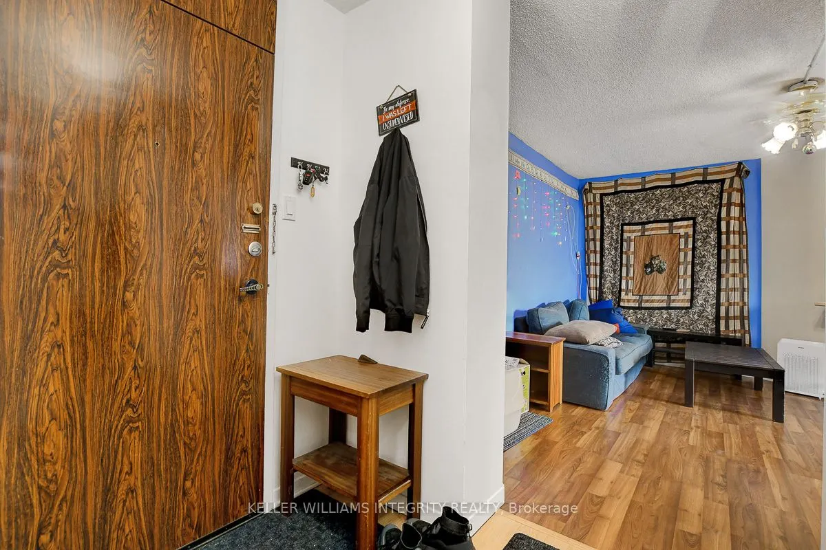 2000 Jasmine Crescent, #206