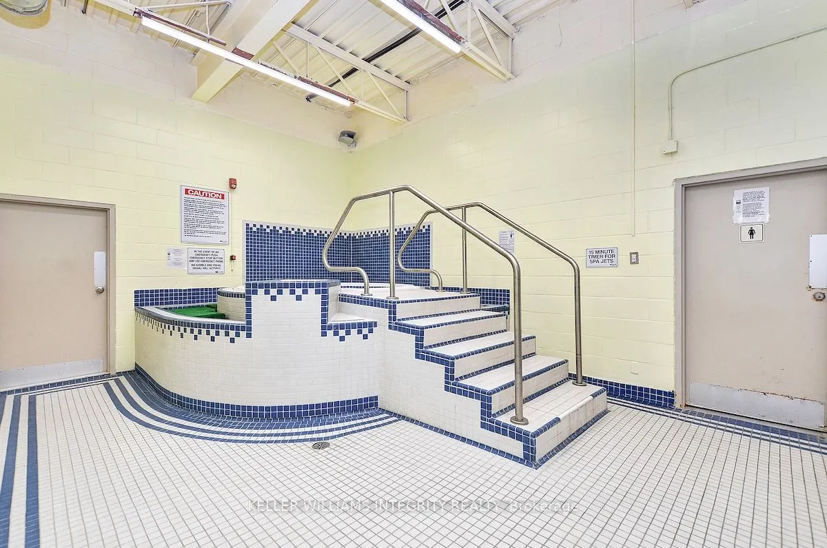 2000 Jasmine Crescent, #206