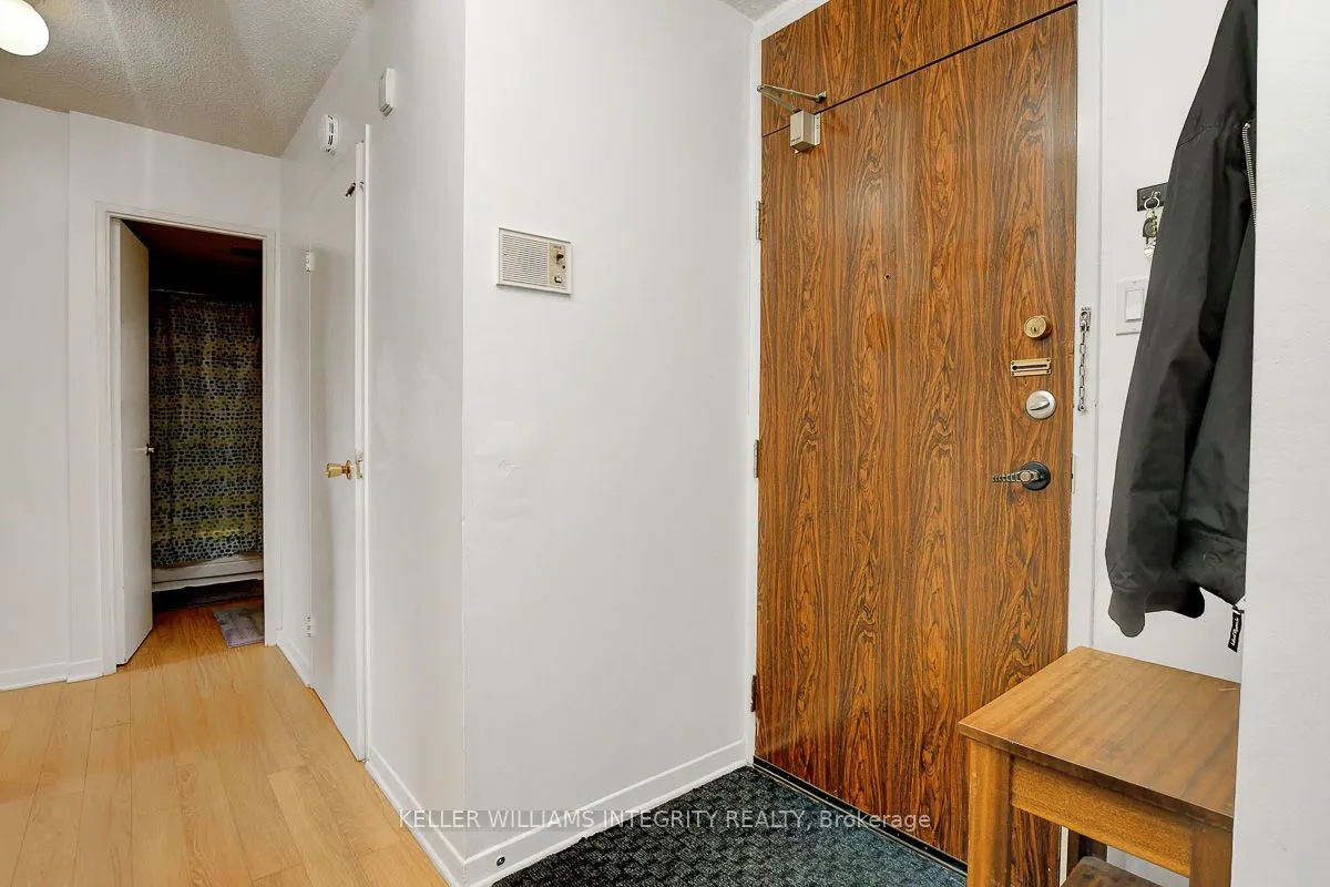 2000 Jasmine Crescent, #206