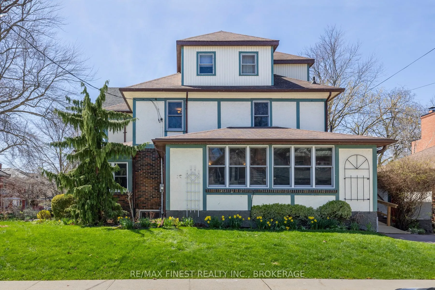 180 King Street E