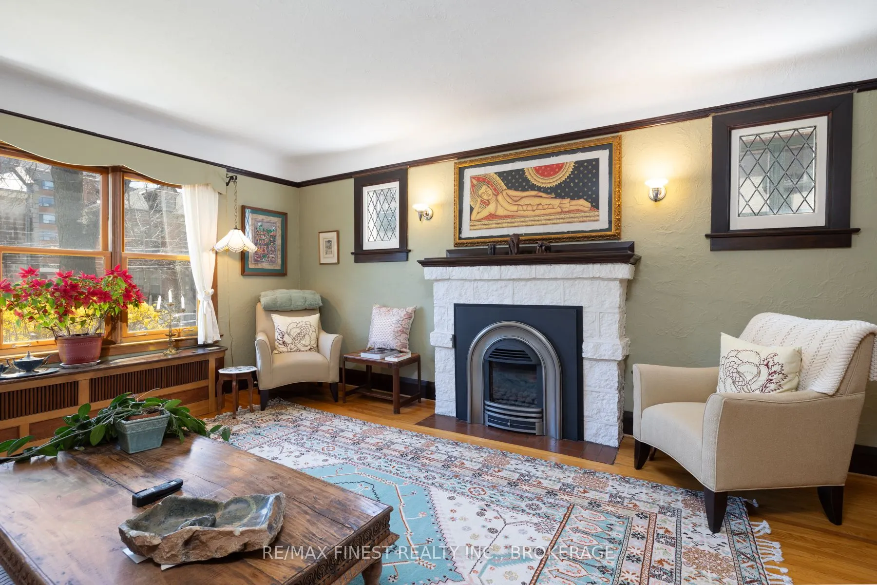 180 King Street E