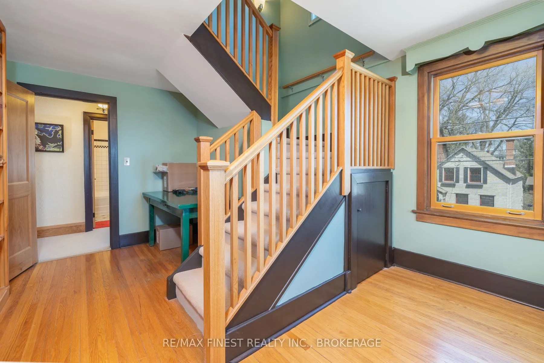 180 King Street E