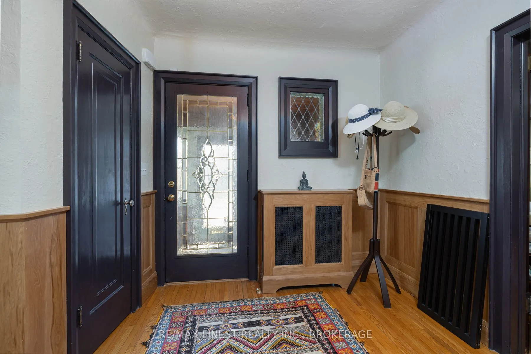 180 King Street E