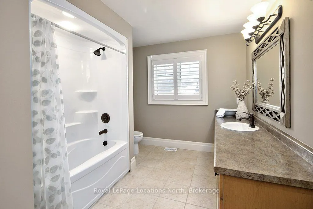 110 JOHN WATT Way