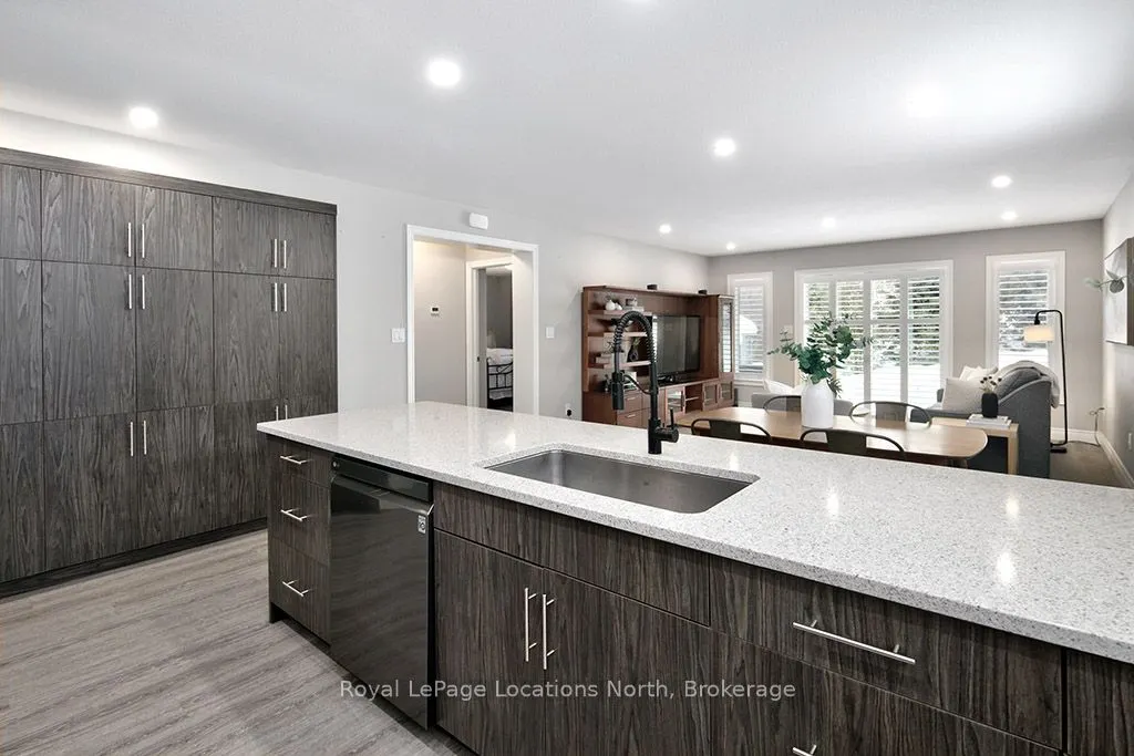 17 Elgin Street S