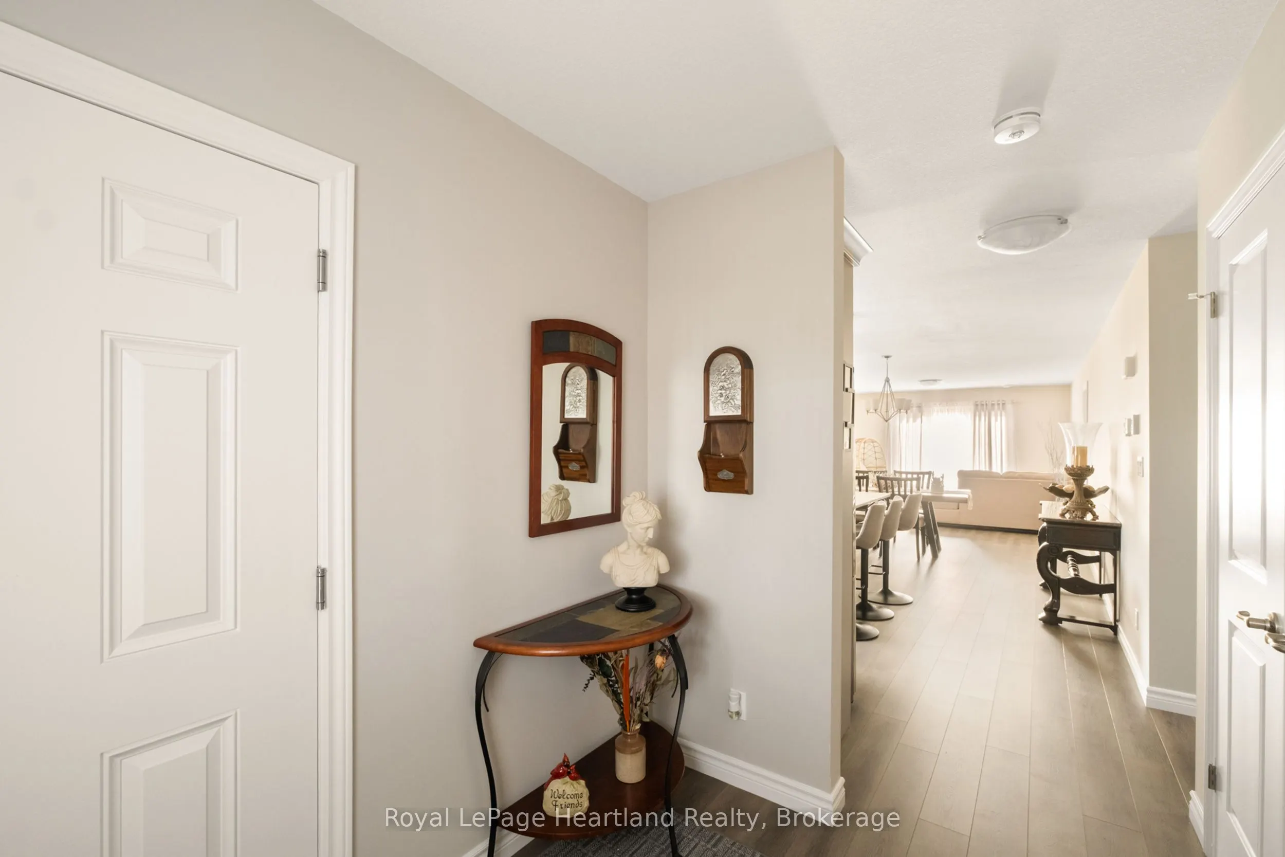 140 LAKE BREEZE Drive, #140