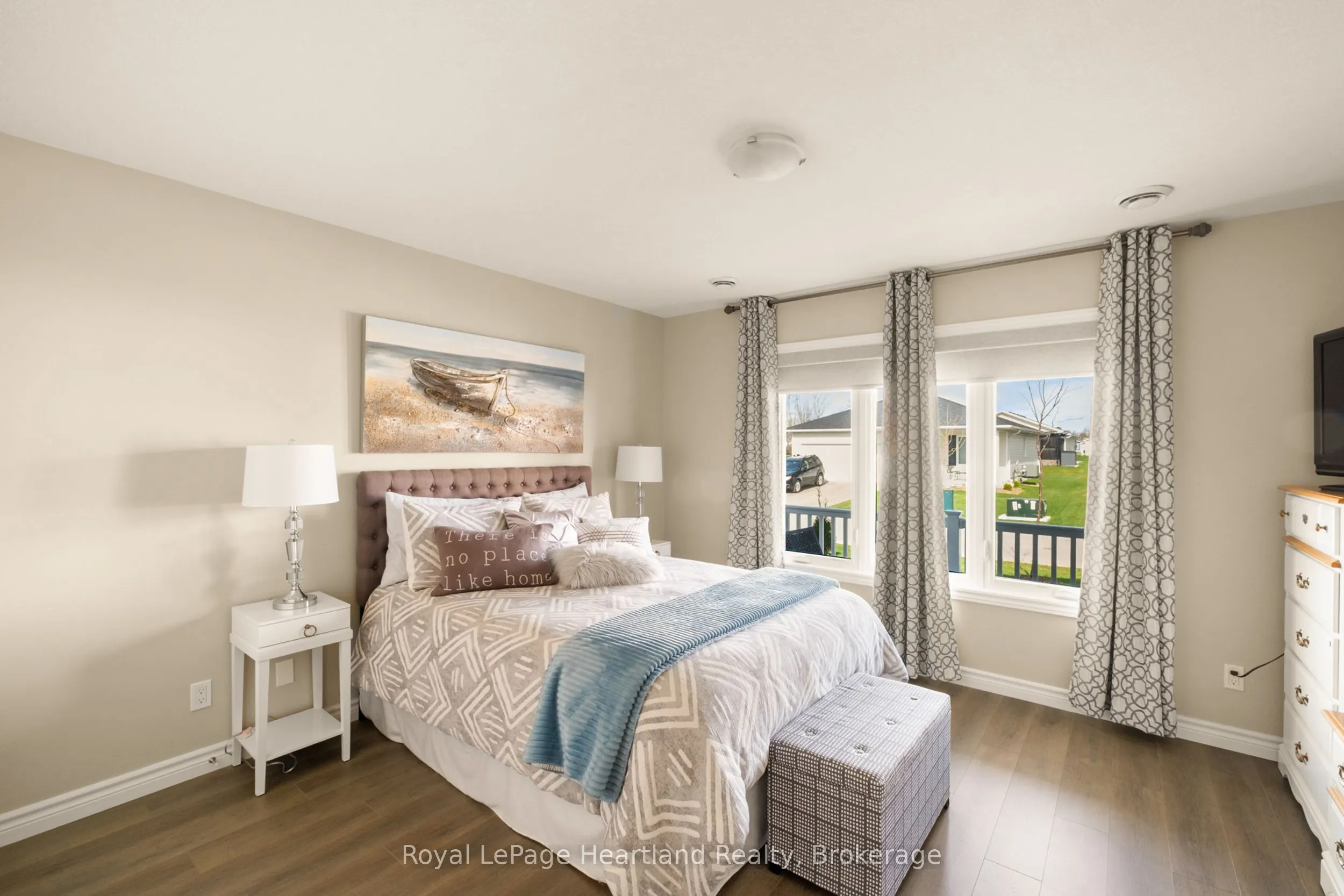 140 LAKE BREEZE Drive, #140