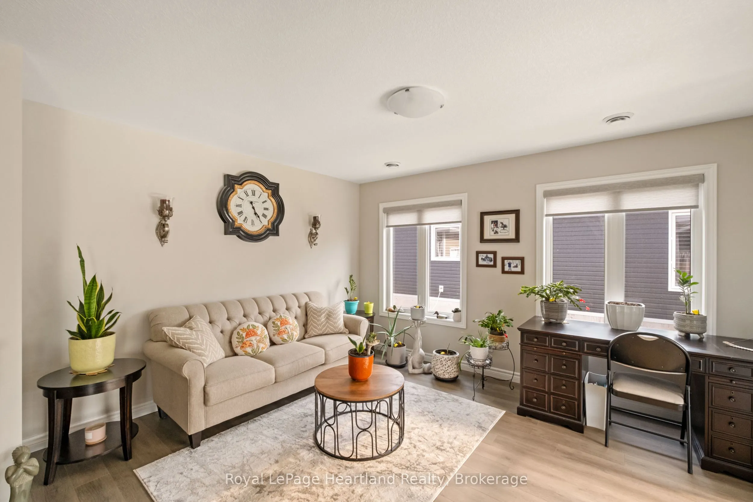 140 LAKE BREEZE Drive, #140