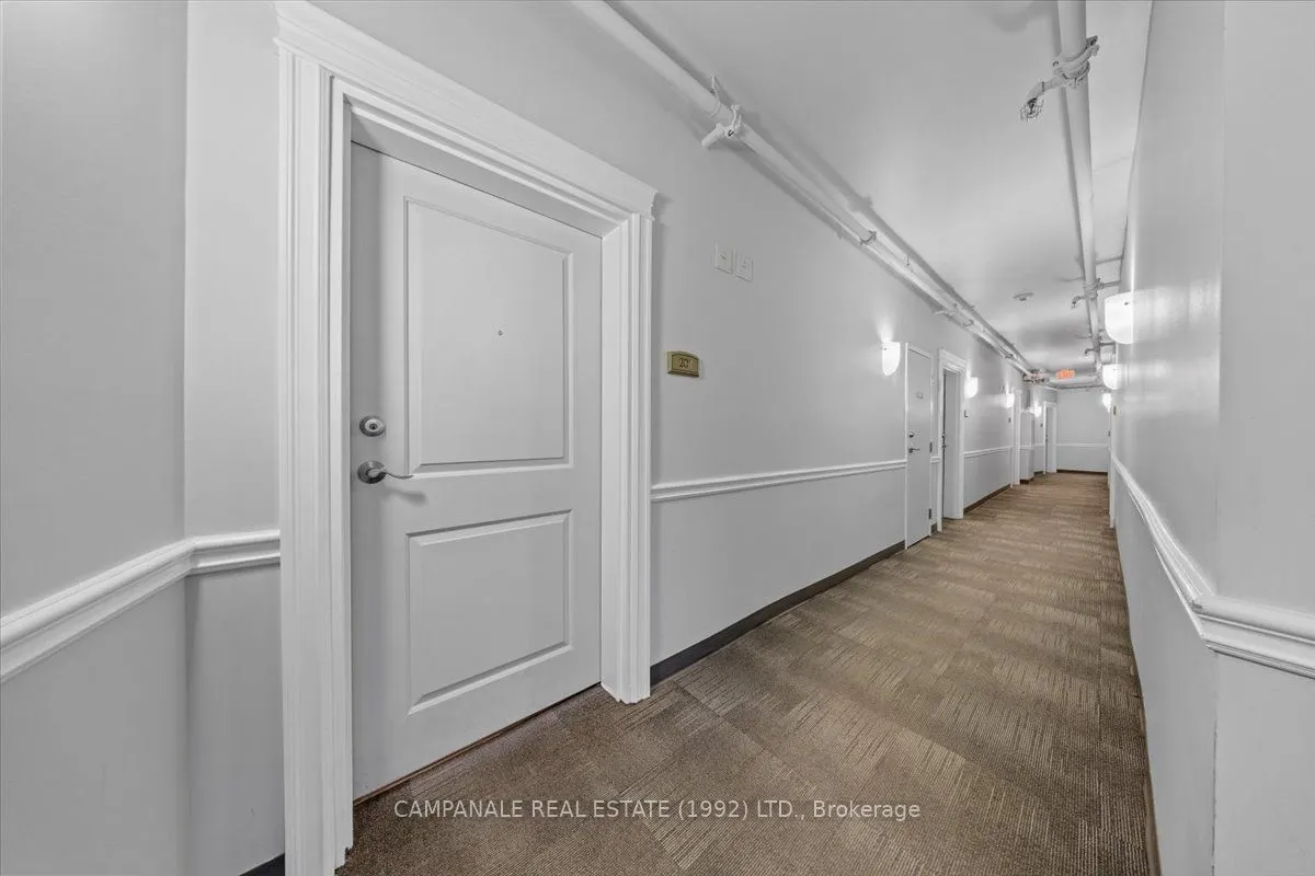 6 Grove Avenue, #201