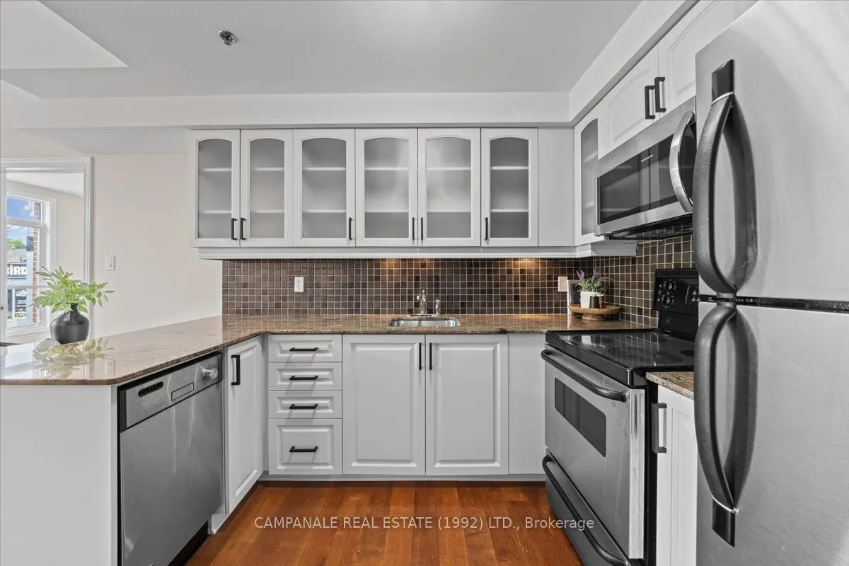 6 Grove Avenue, #201
