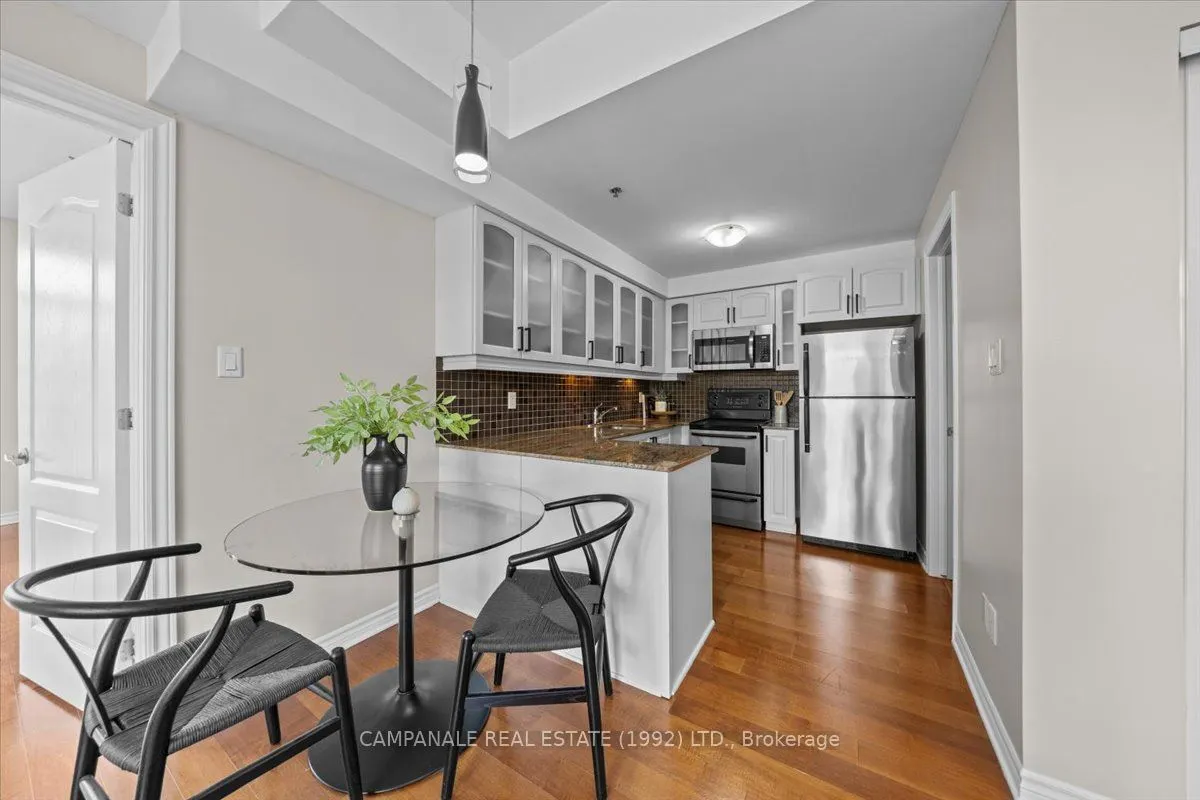 6 Grove Avenue, #201