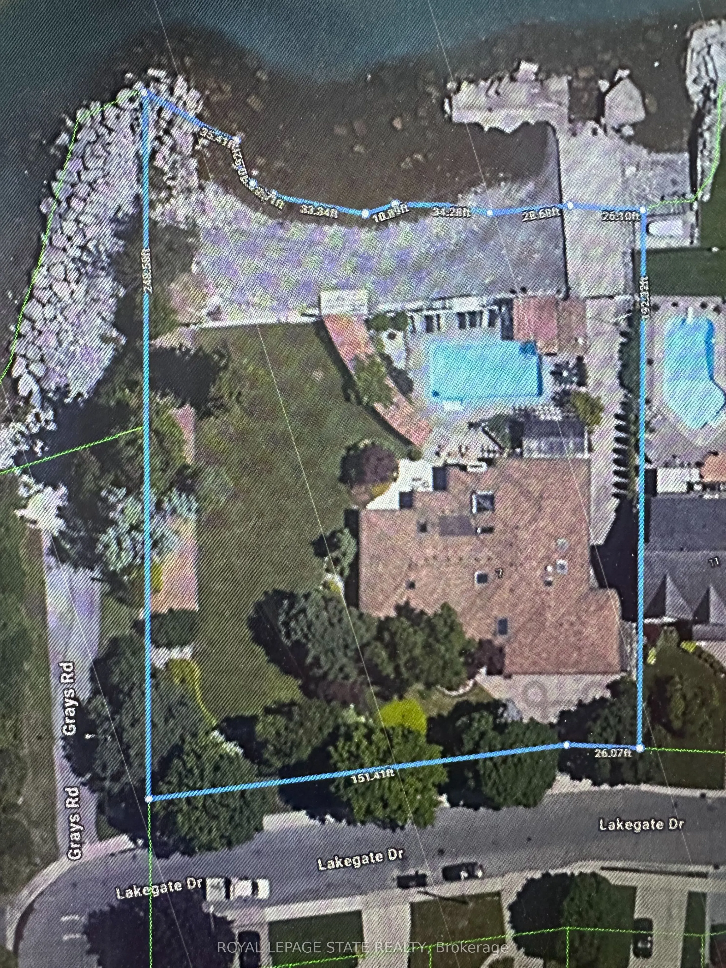 7 Lakegate Drive