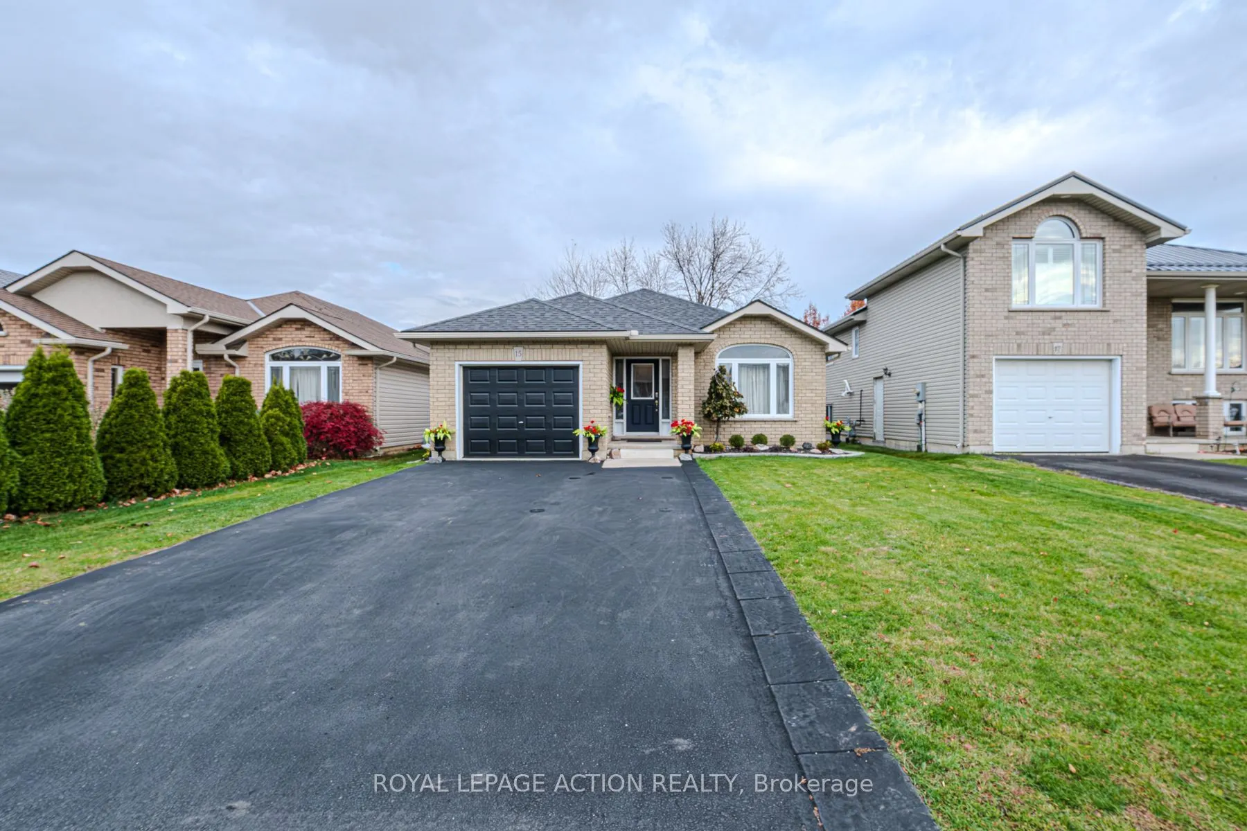 15 Landon Avenue