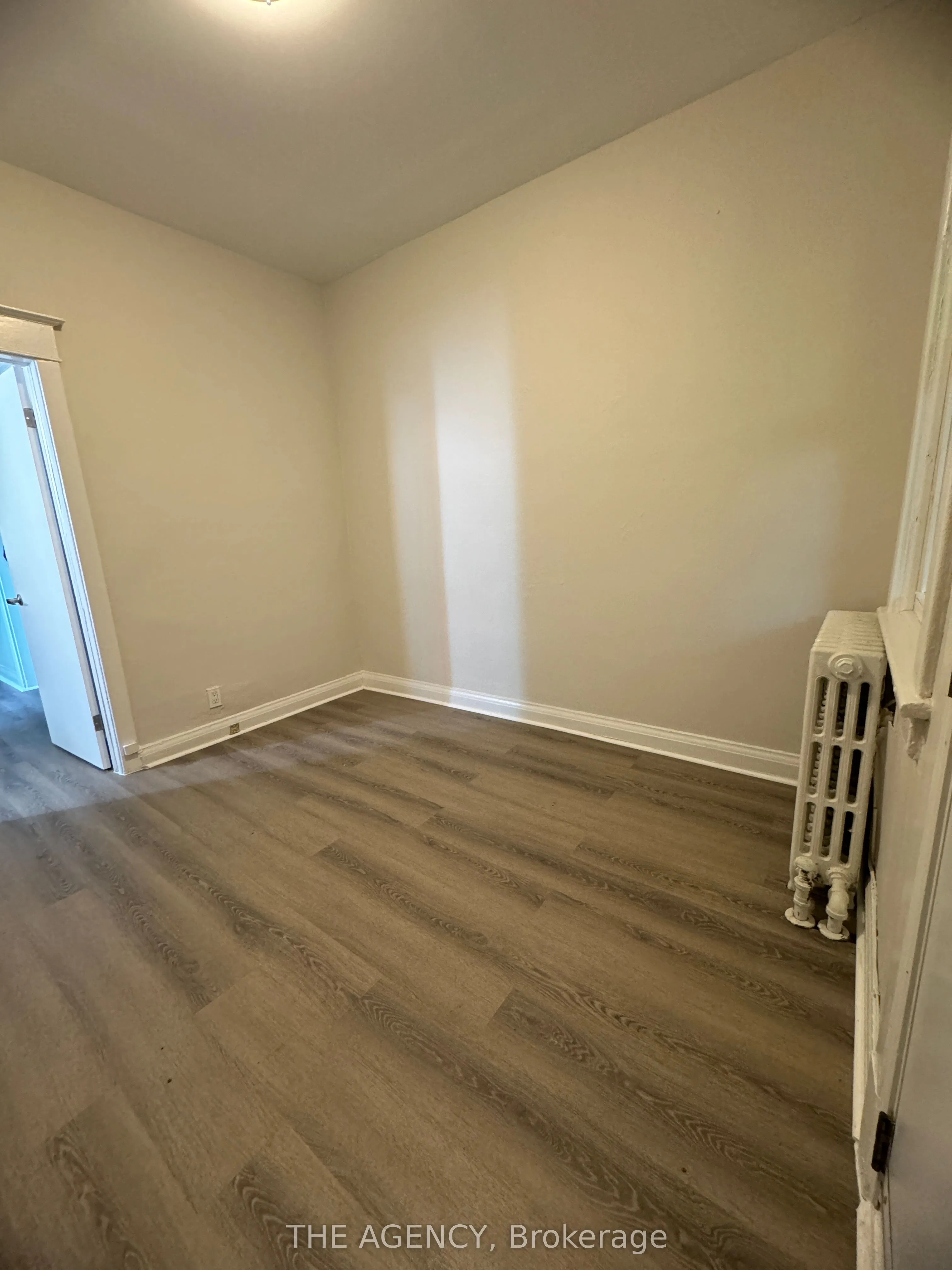 133 John Street S, #2