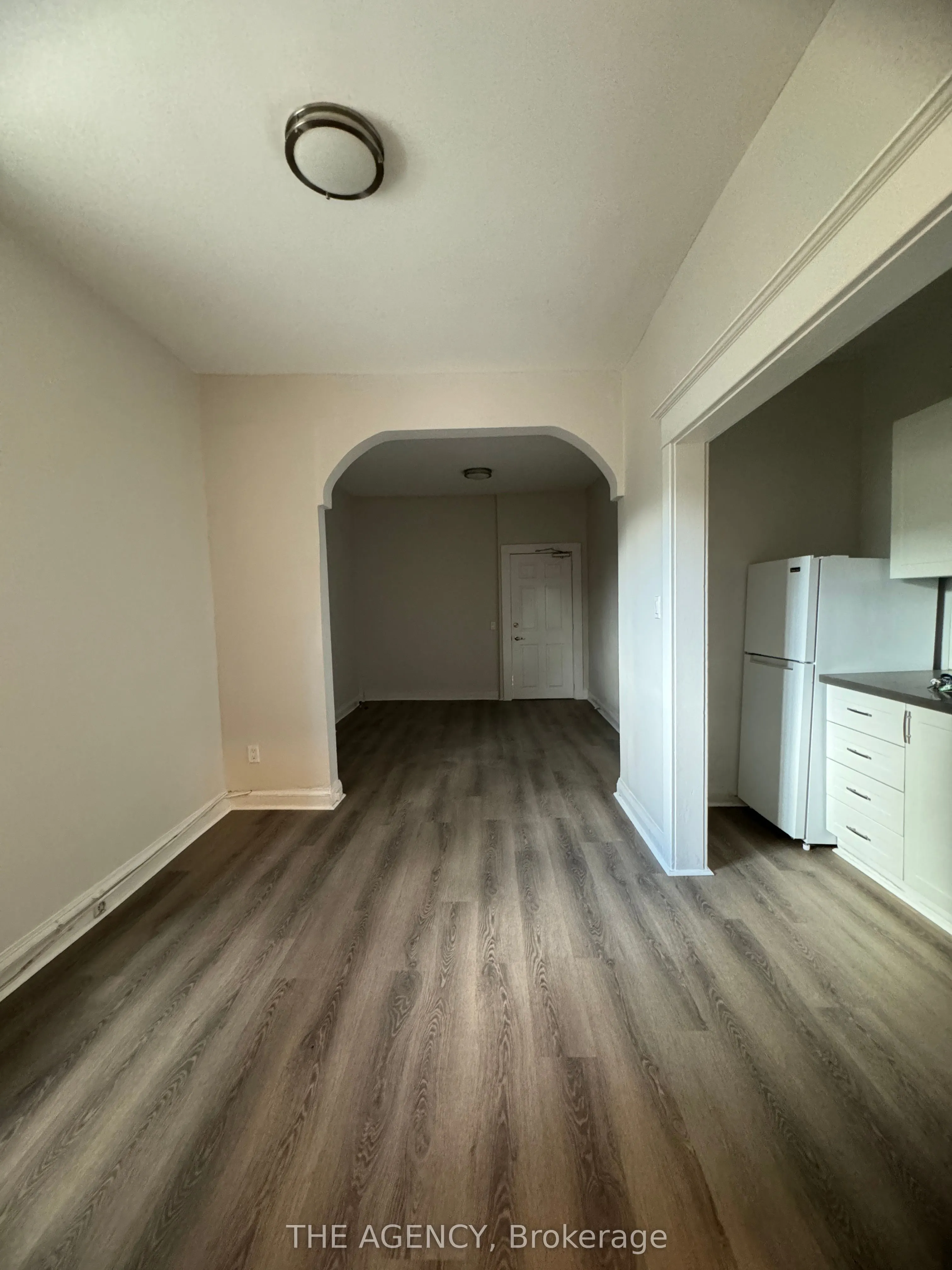 133 John Street S, #2
